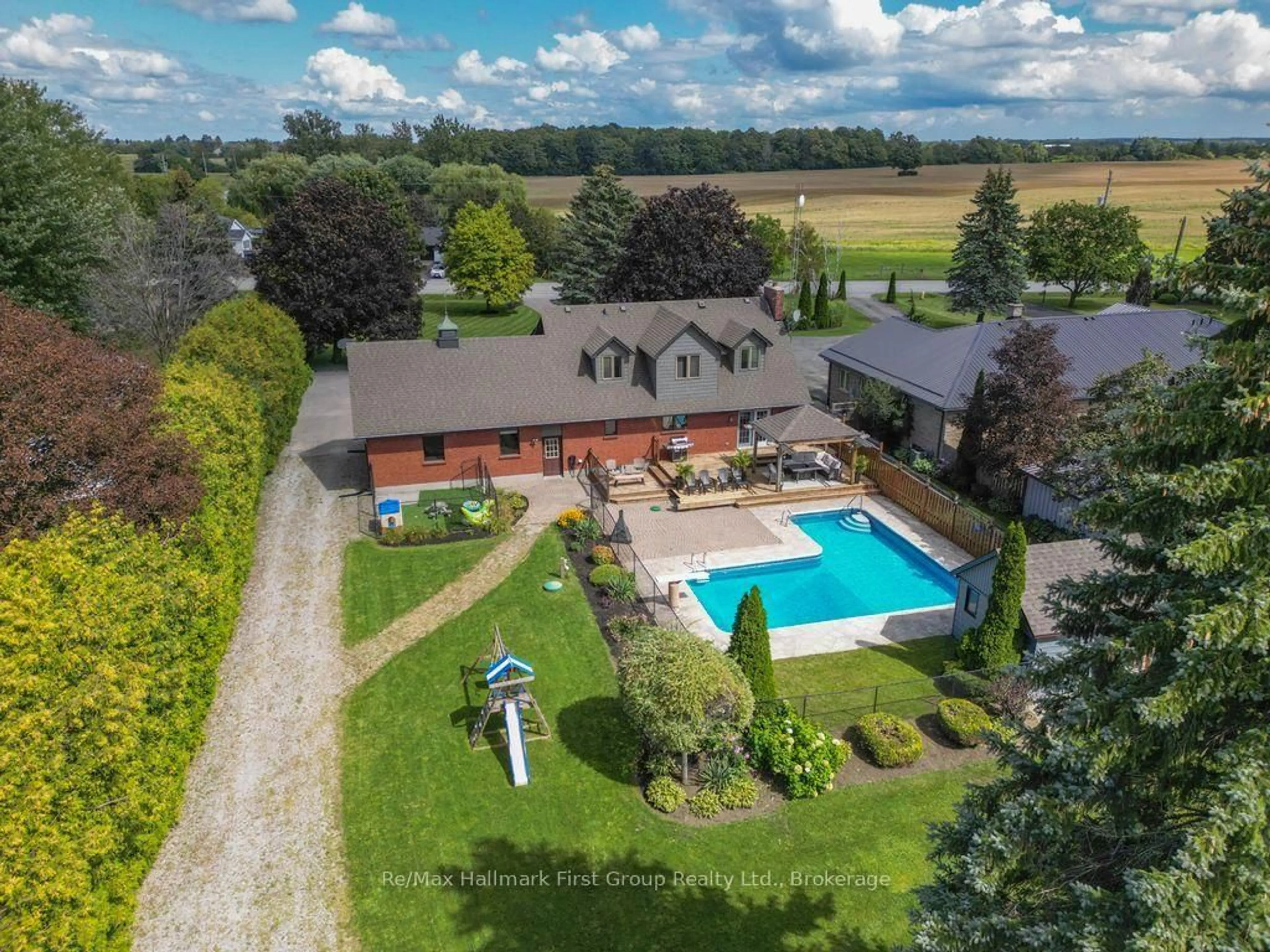 A pic from outside/outdoor area/front of a property/back of a property/a pic from drone, unknown for 14960 Old Scugog Rd, Scugog Ontario L0B 1B0