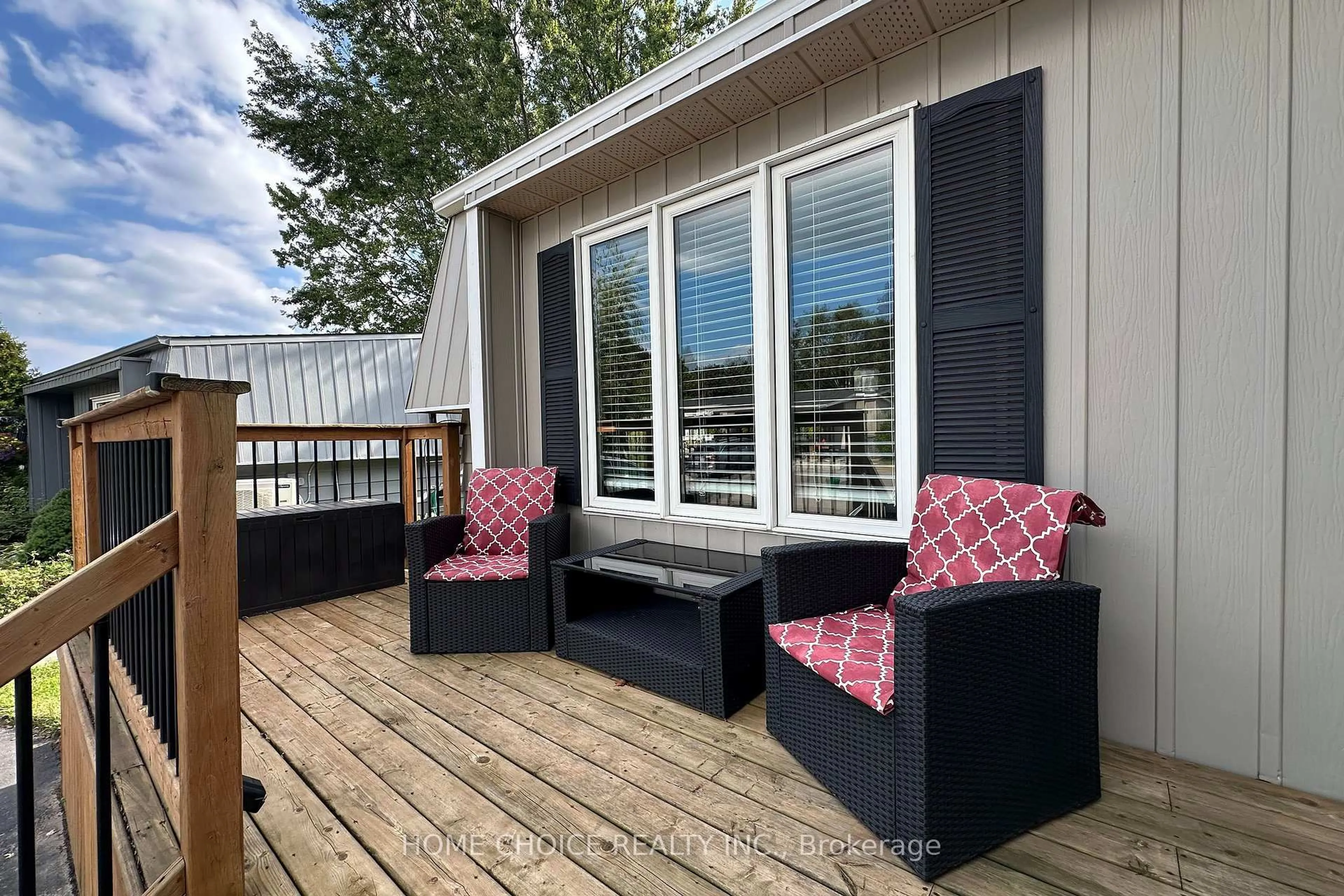 Patio, water/lake/river/ocean view for 5 Driftwood Lane, Clarington Ontario L1B 1A5