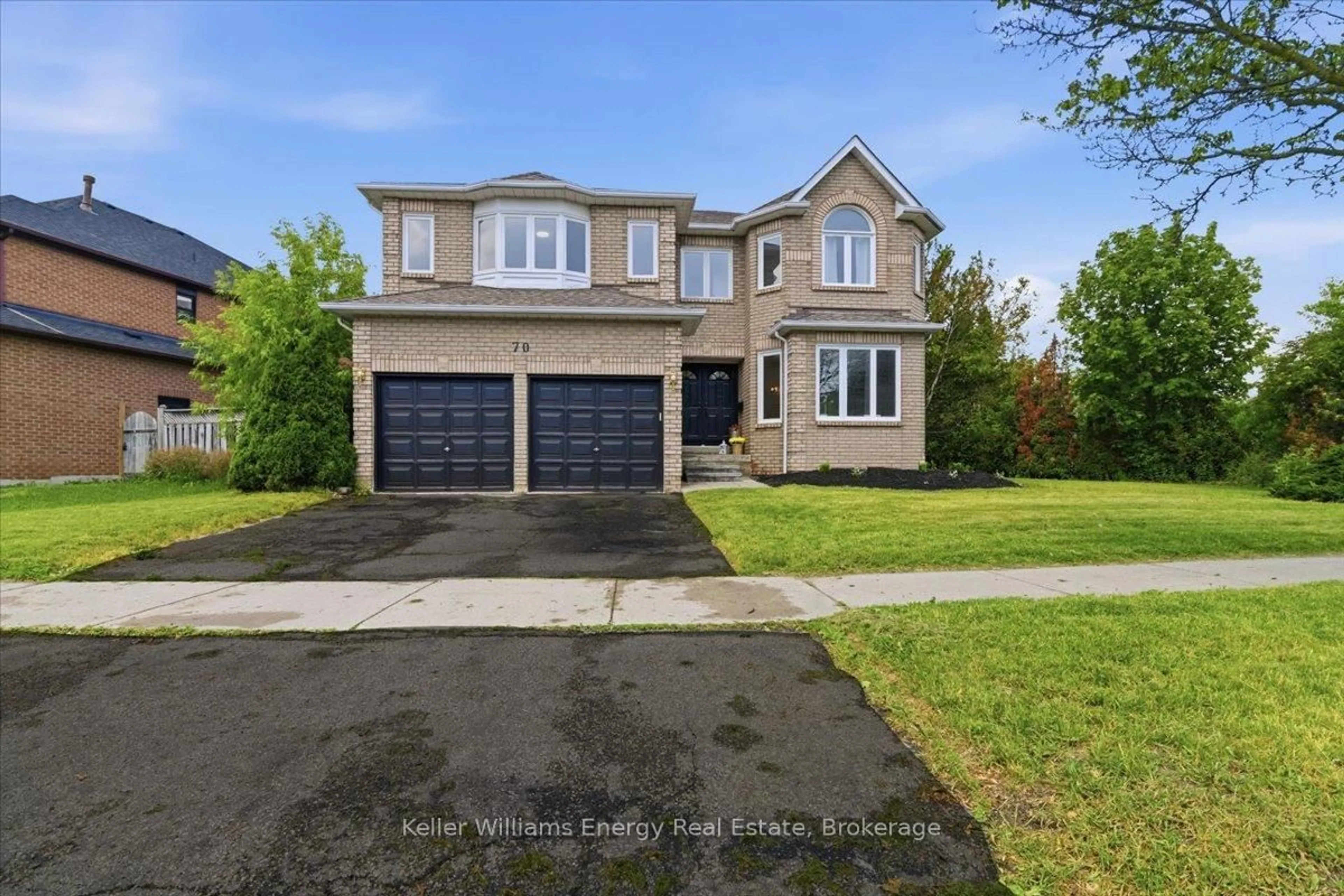 Unknown for 70 Willowbrook Dr, Whitby Ontario L1R 2A8