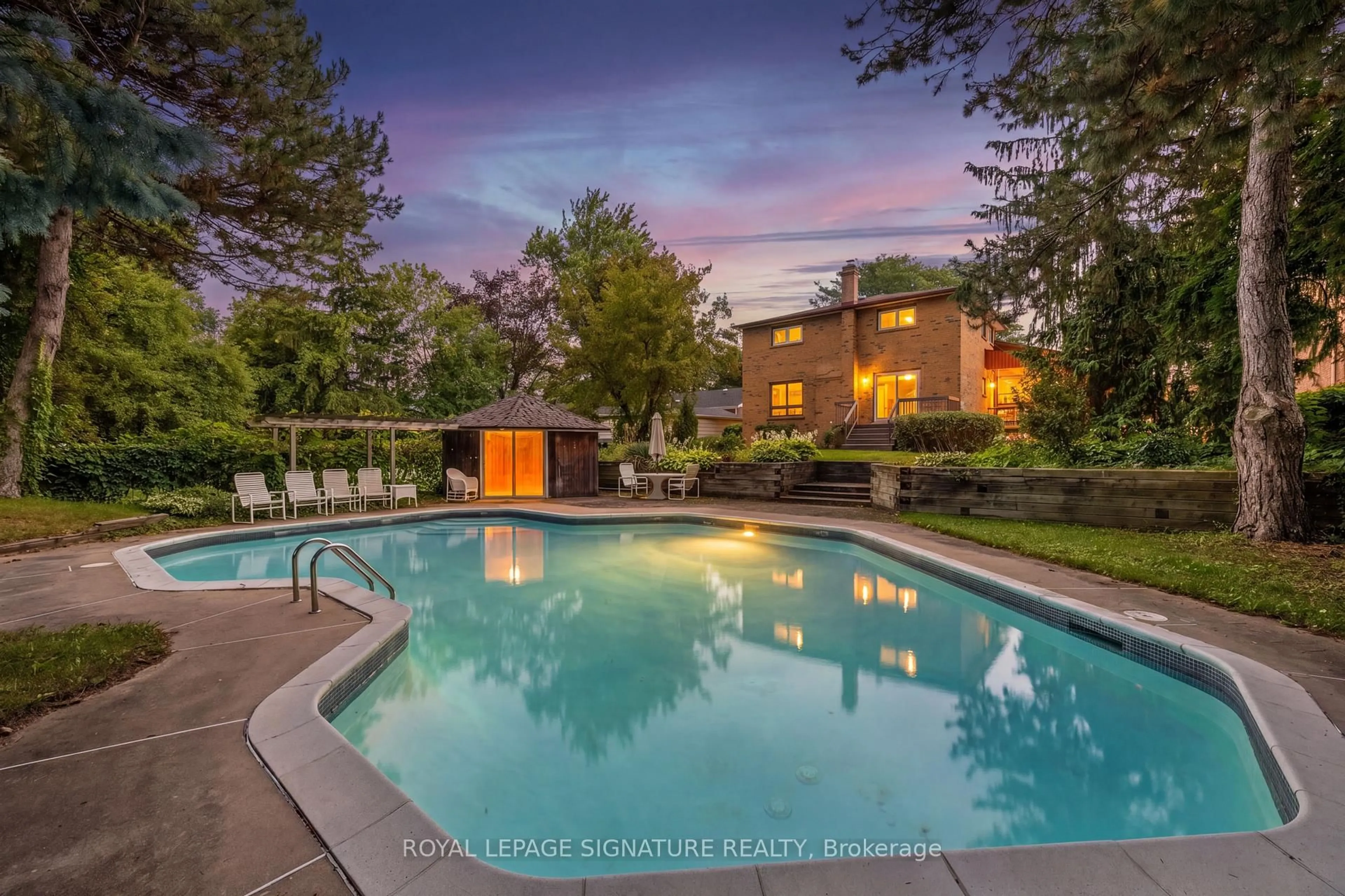 Pool for 2600 Kennedy Rd, Toronto Ontario M1T 3H1