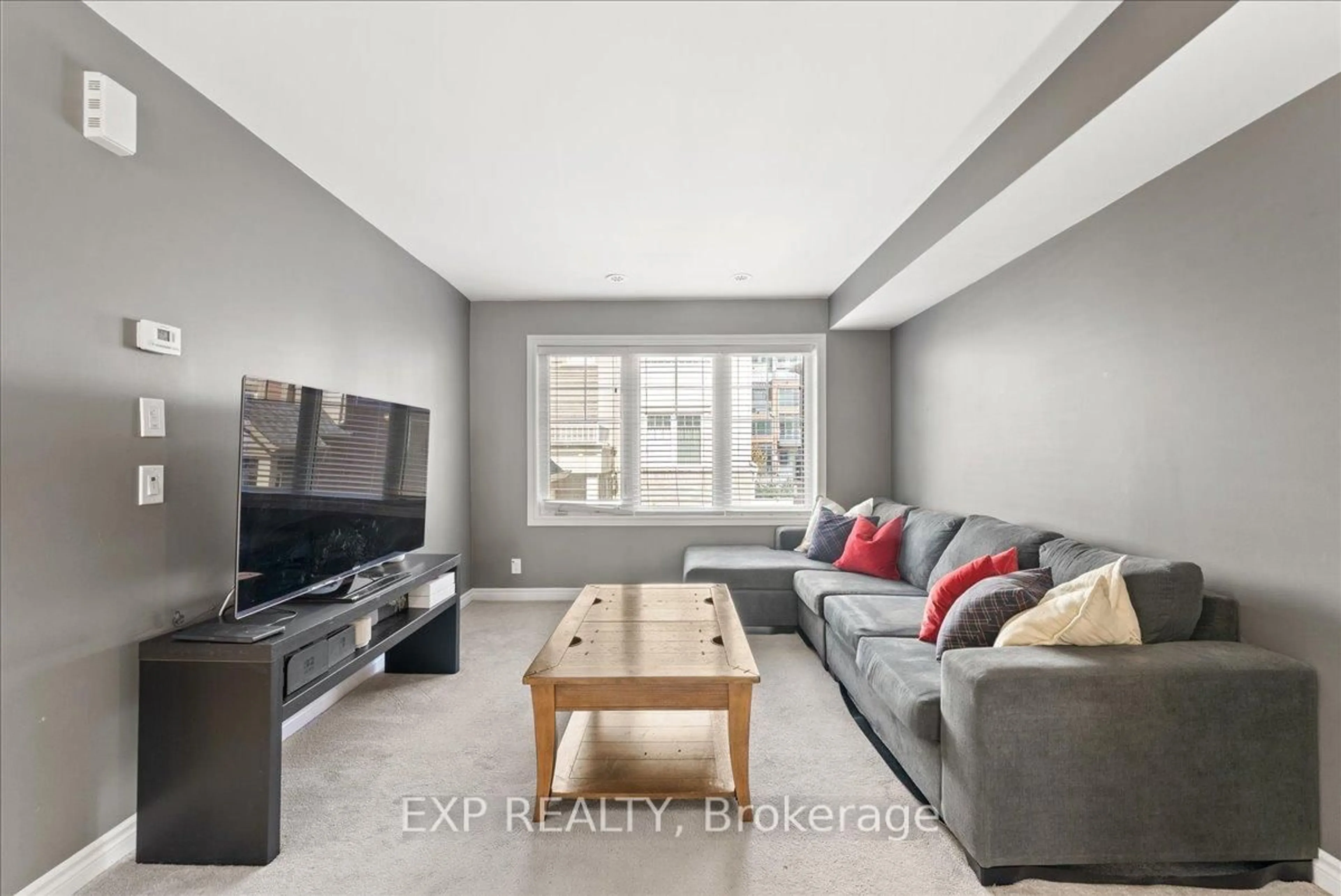 Living room with furniture, unknown for 2500 Hill Rise Crt #83, Oshawa Ontario L1L 0M6