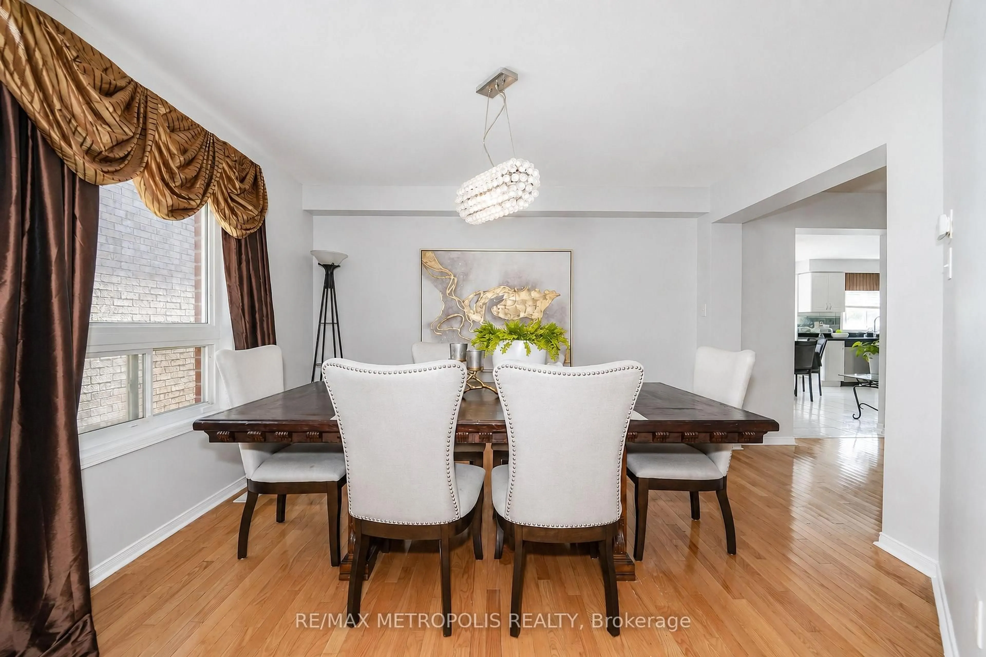 Dining room, wood/laminate floor for 58 Dunwell Cres, Ajax Ontario L1T 0A7