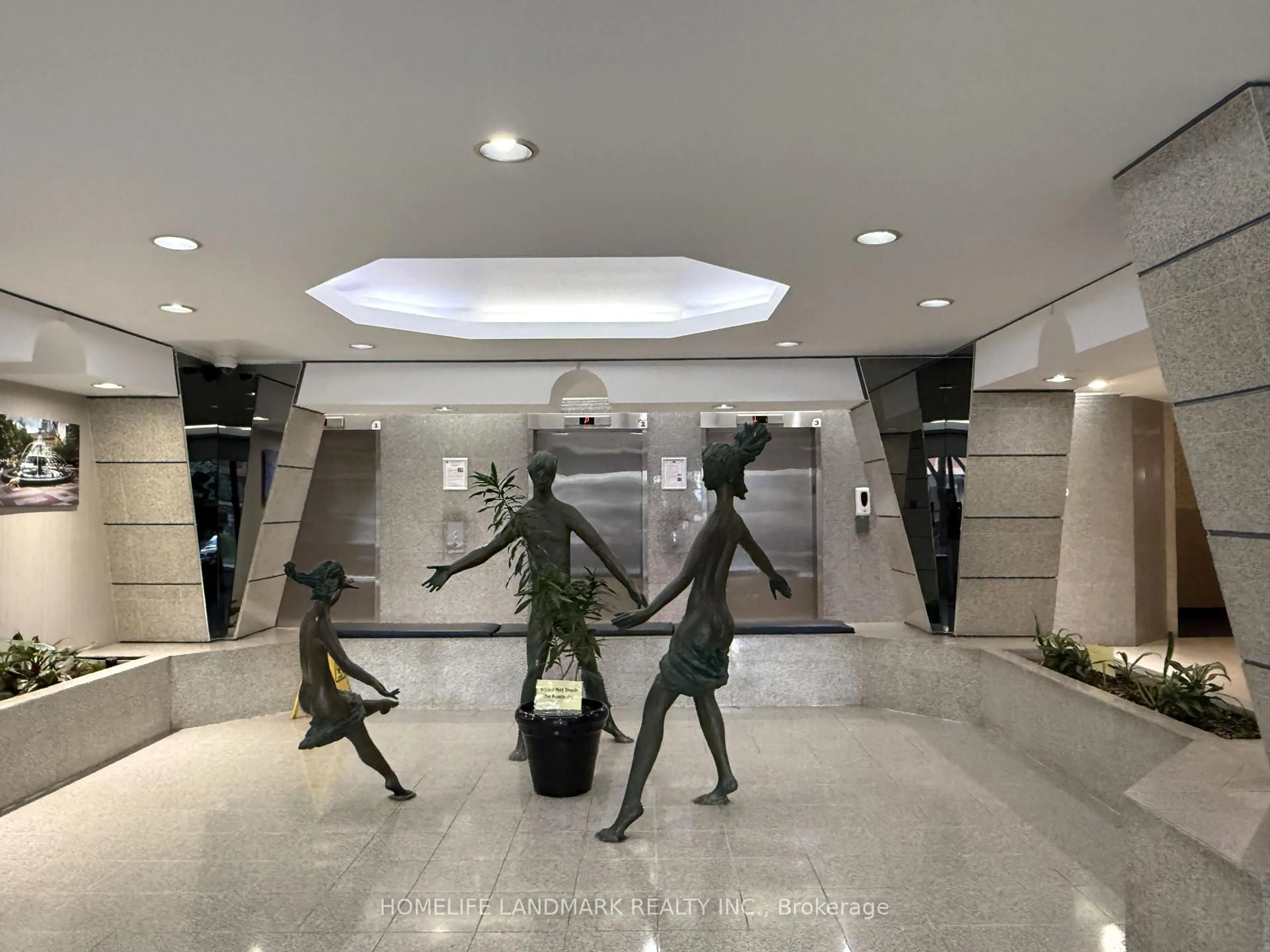 Unknown for 2460 Eglinton Ave #917, Toronto Ontario M1K 5J7