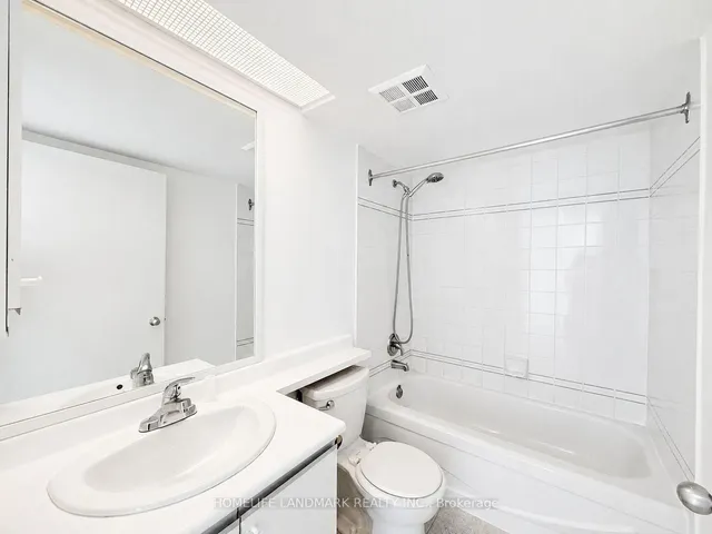 2460 Eglinton Ave #917, Toronto 5