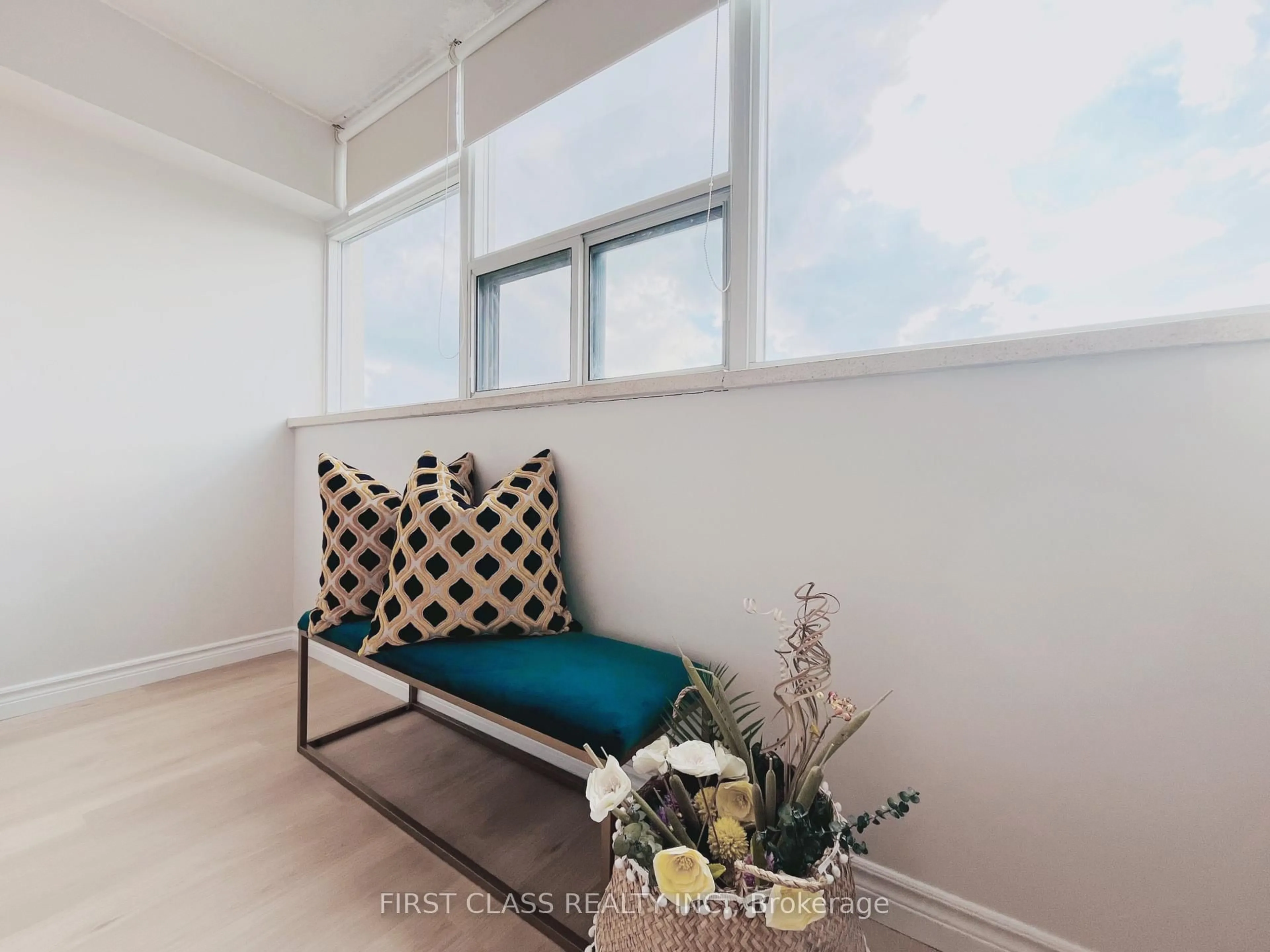 Unknown for 25 Silver Springs Blvd #1701, Toronto Ontario M1V 1M9