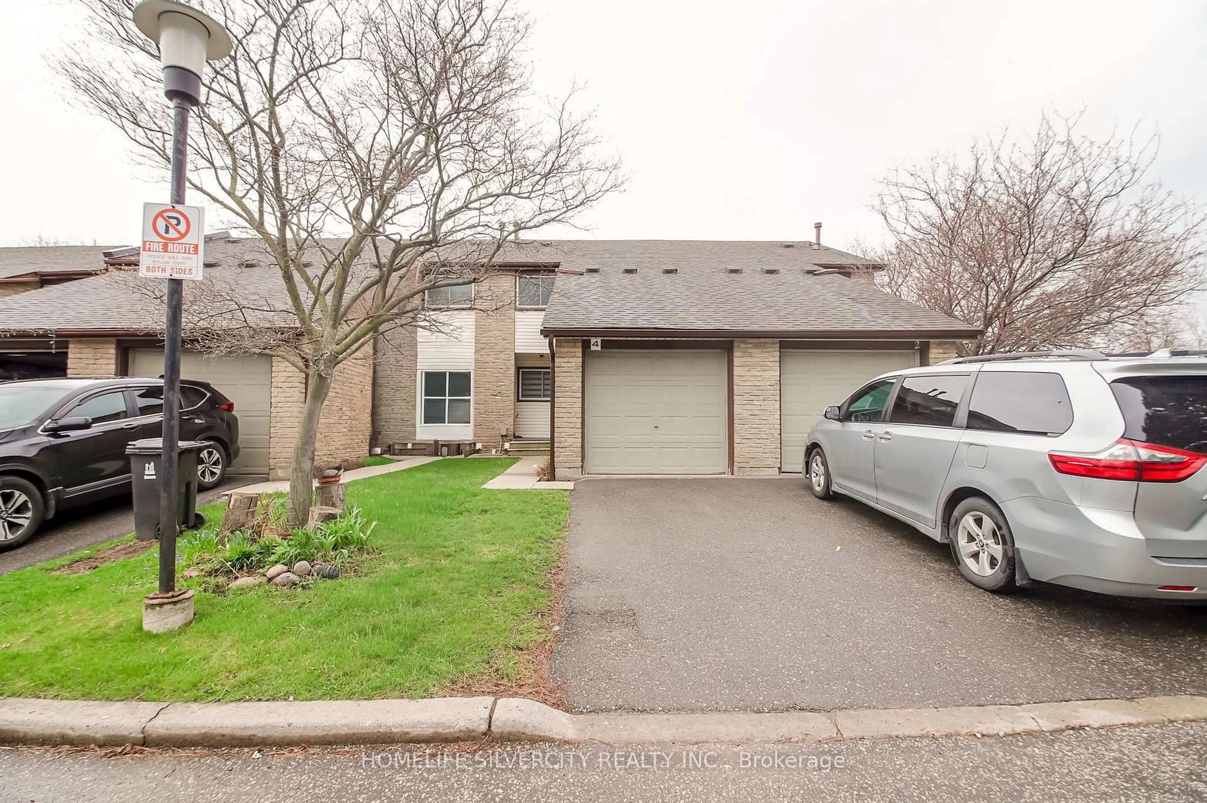 A pic from outside/outdoor area/front of a property/back of a property/a pic from drone, street for 50 Silverbell Grve #4, Toronto Ontario M1B 2L7