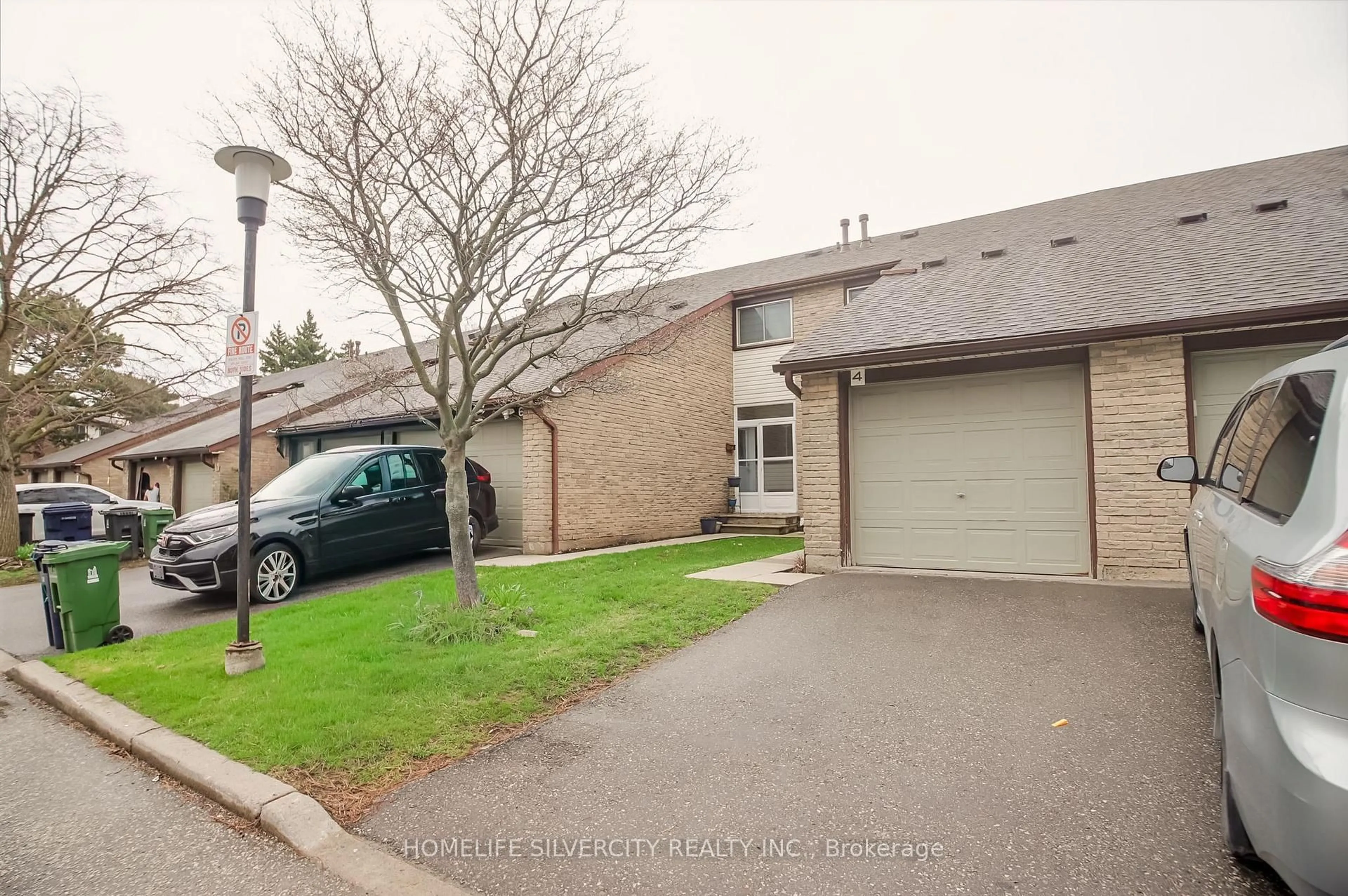 A pic from outside/outdoor area/front of a property/back of a property/a pic from drone, street for 50 Silverbell Grve #4, Toronto Ontario M1B 2L7
