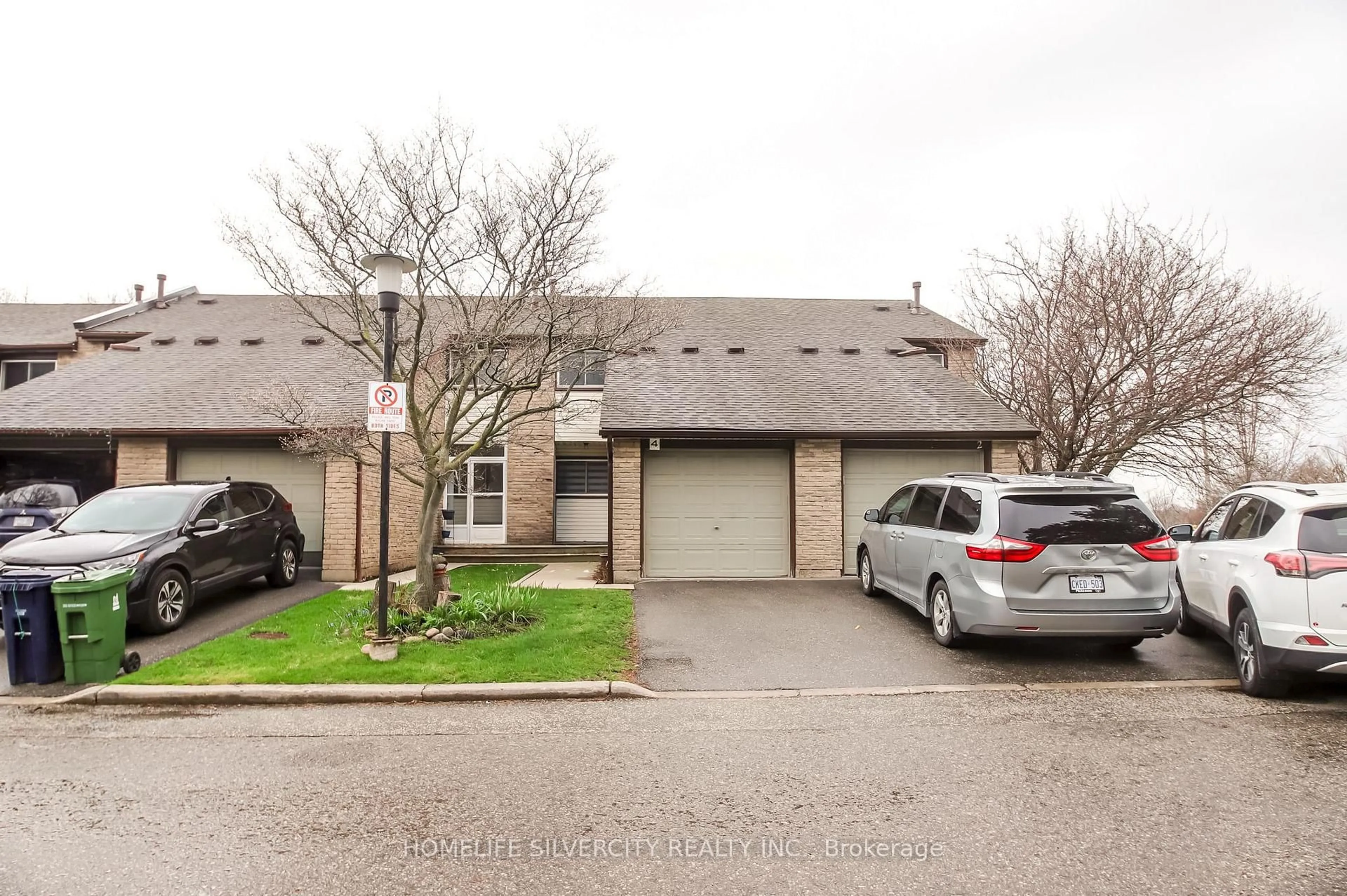 A pic from outside/outdoor area/front of a property/back of a property/a pic from drone, street for 50 Silverbell Grve #4, Toronto Ontario M1B 2L7