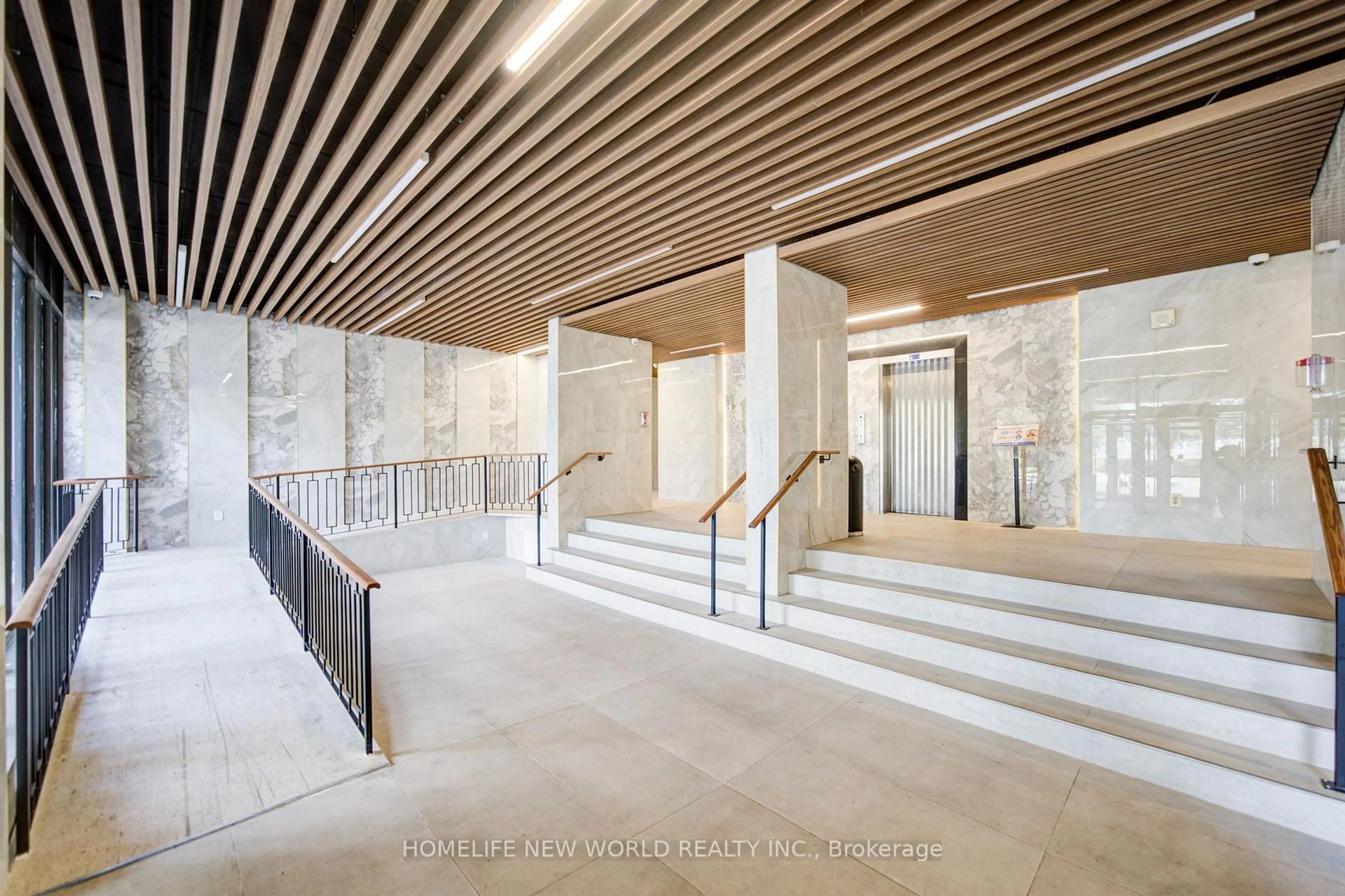 Indoor foyer for 4101 Sheppard Ave #505, Toronto Ontario M1S 3H3