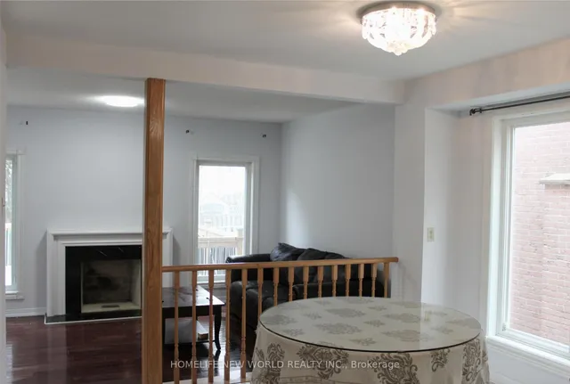 328 Port Royal Tr, Toronto 5