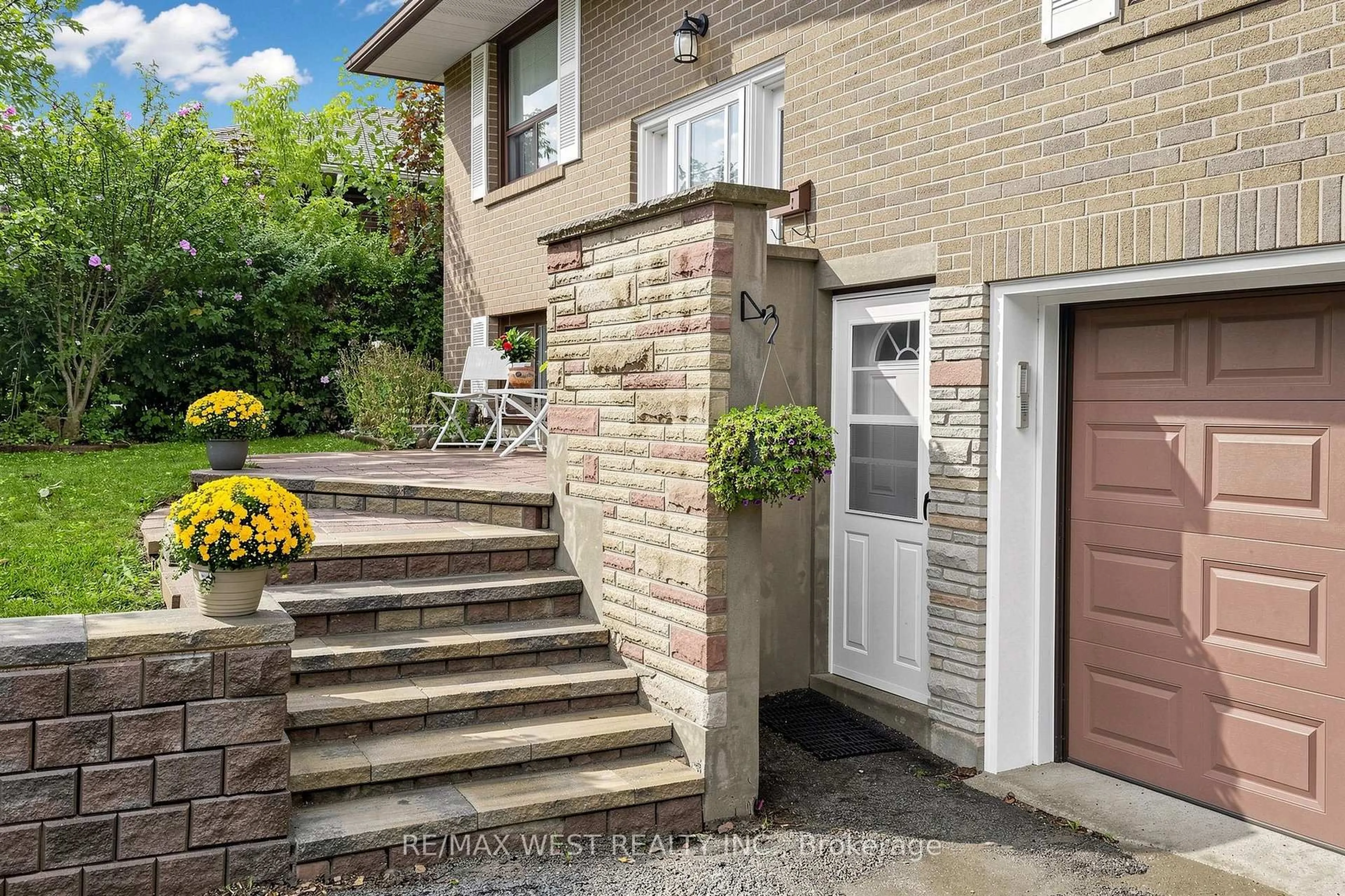 Unknown for 424 Brimorton Dr, Toronto Ontario M1H 2E5
