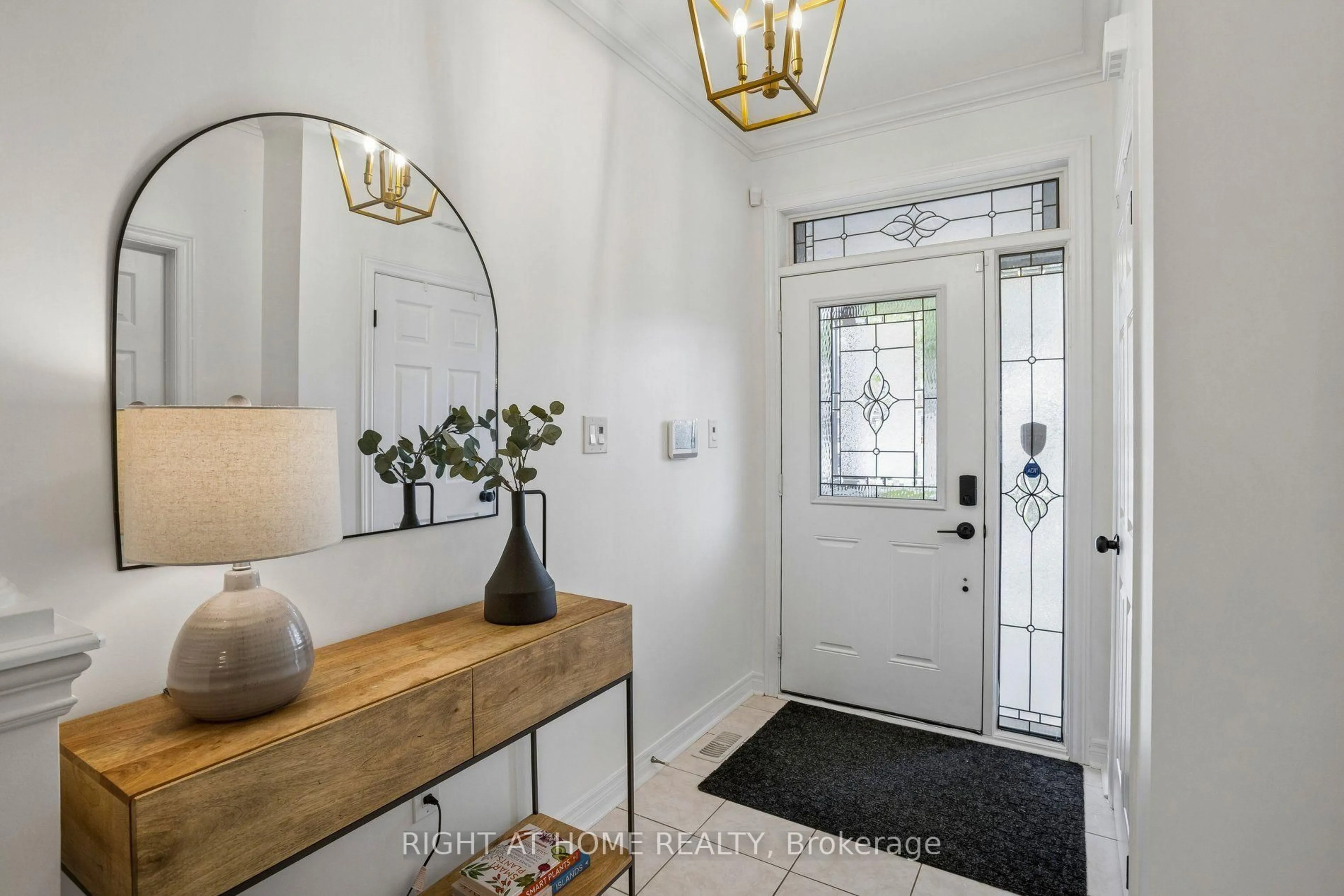 Indoor entryway for 26 Bignell Cres, Ajax Ontario L1Z 0P6