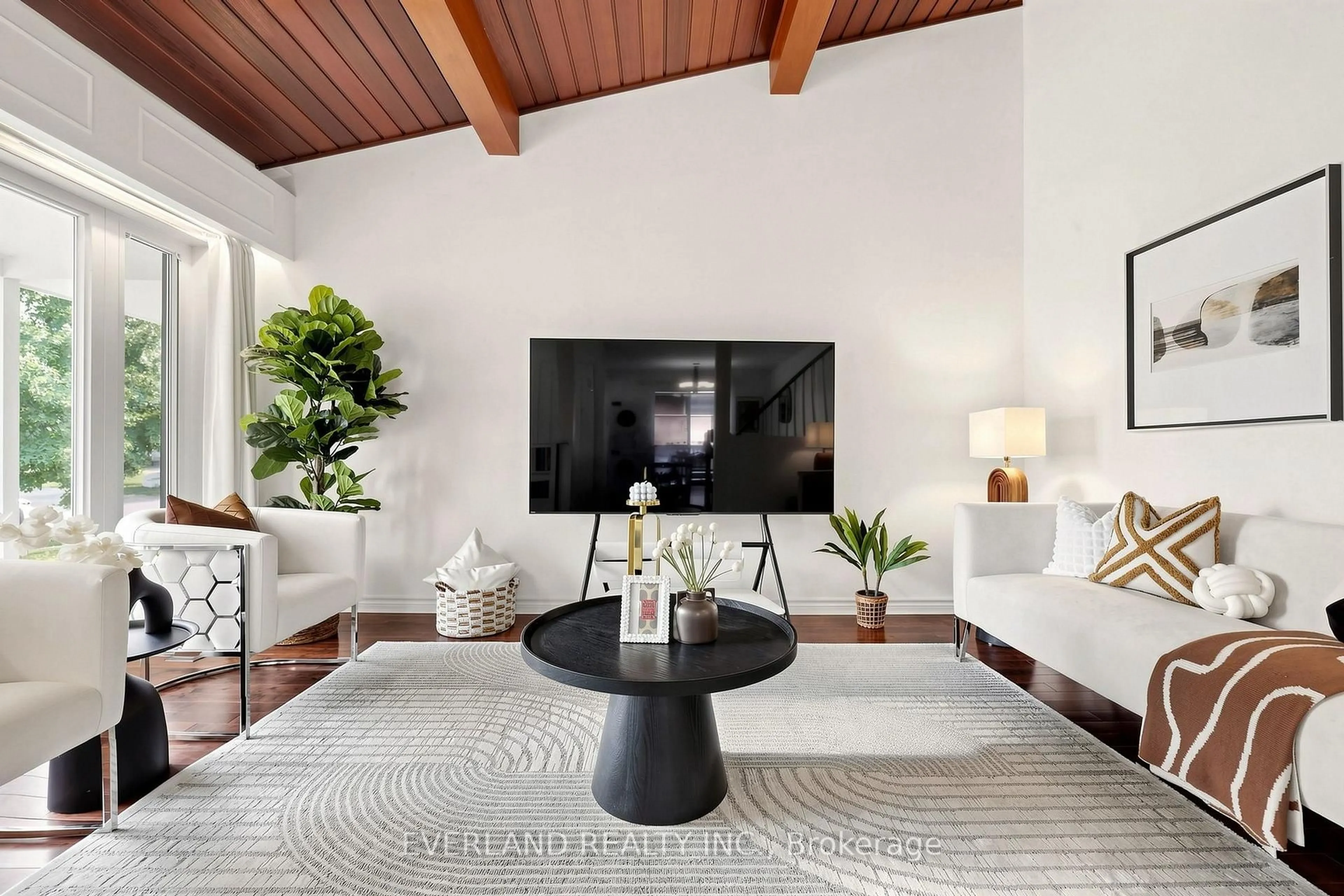 Living room with furniture, unknown for 38 Six Nations Ave, Toronto Ontario M1H 1R5