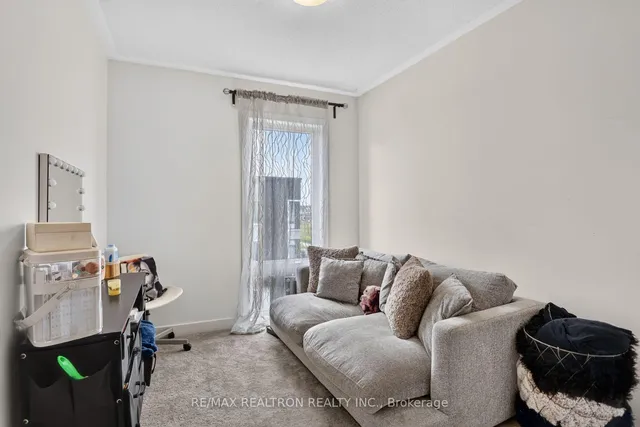 2506 Castlegate Crossing Dr, Pickering 5