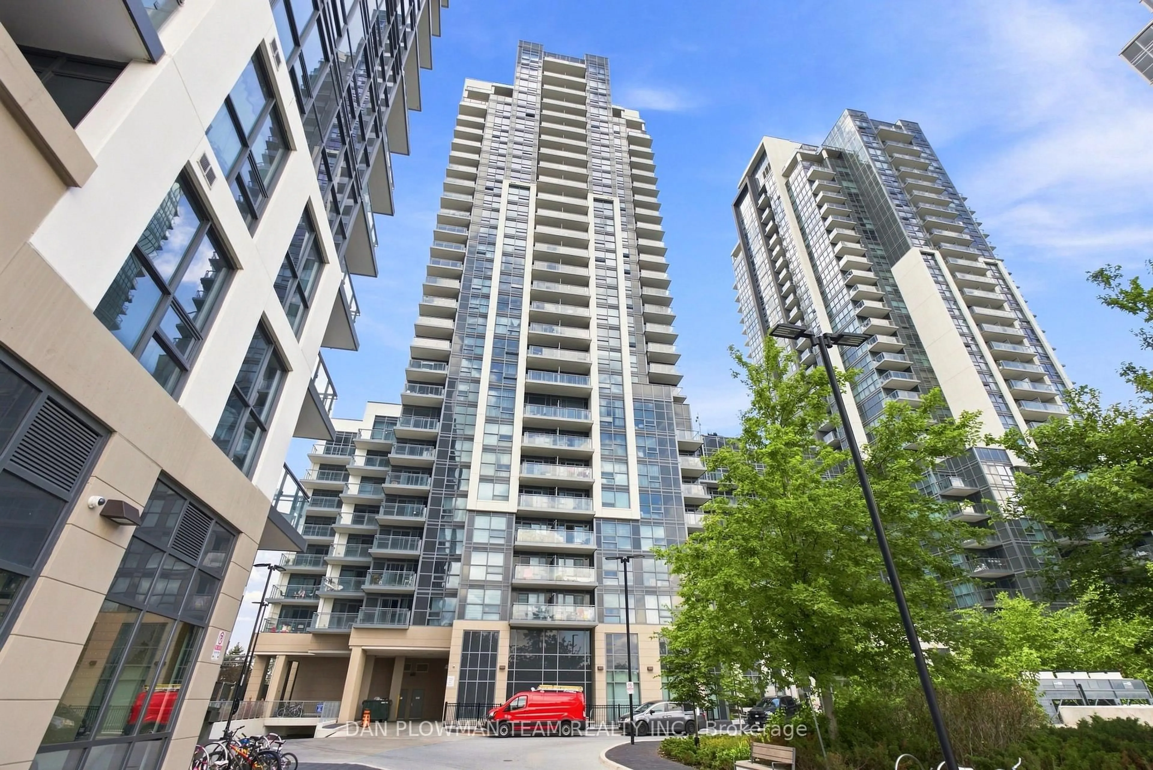 Patio, unknown for 20 Meadowglen Pl #227, Toronto Ontario M1H 2Y5