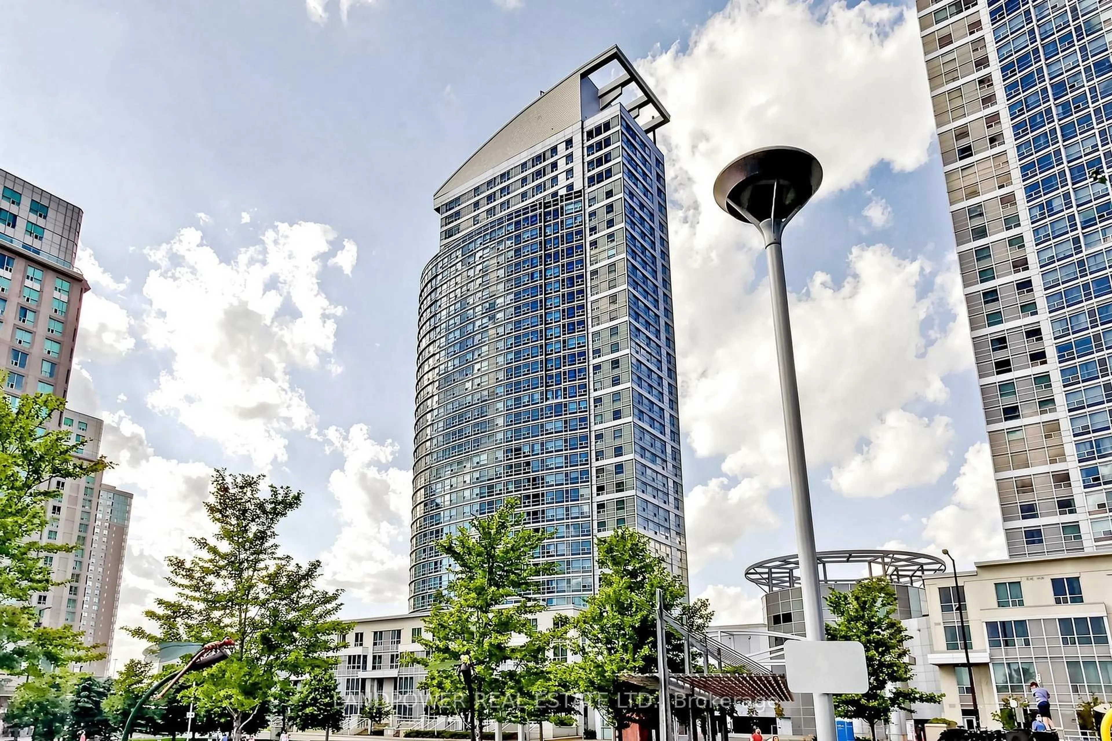Unknown for 36 Lee Centre Dr #1801, Toronto Ontario M1H 3K2