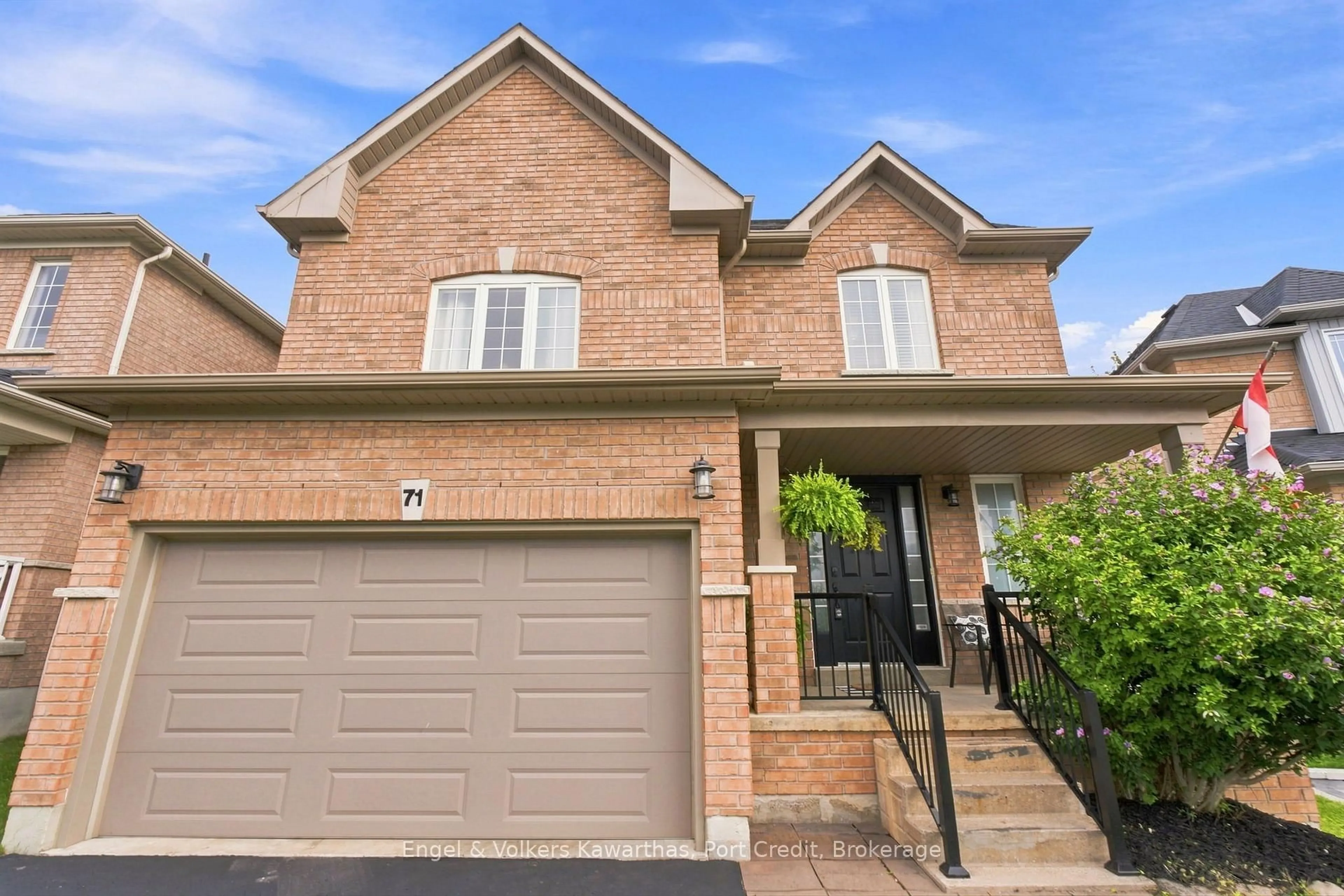 Home with brick exterior material, street for 71 Beckett Cres, Clarington Ontario L1E 3J4