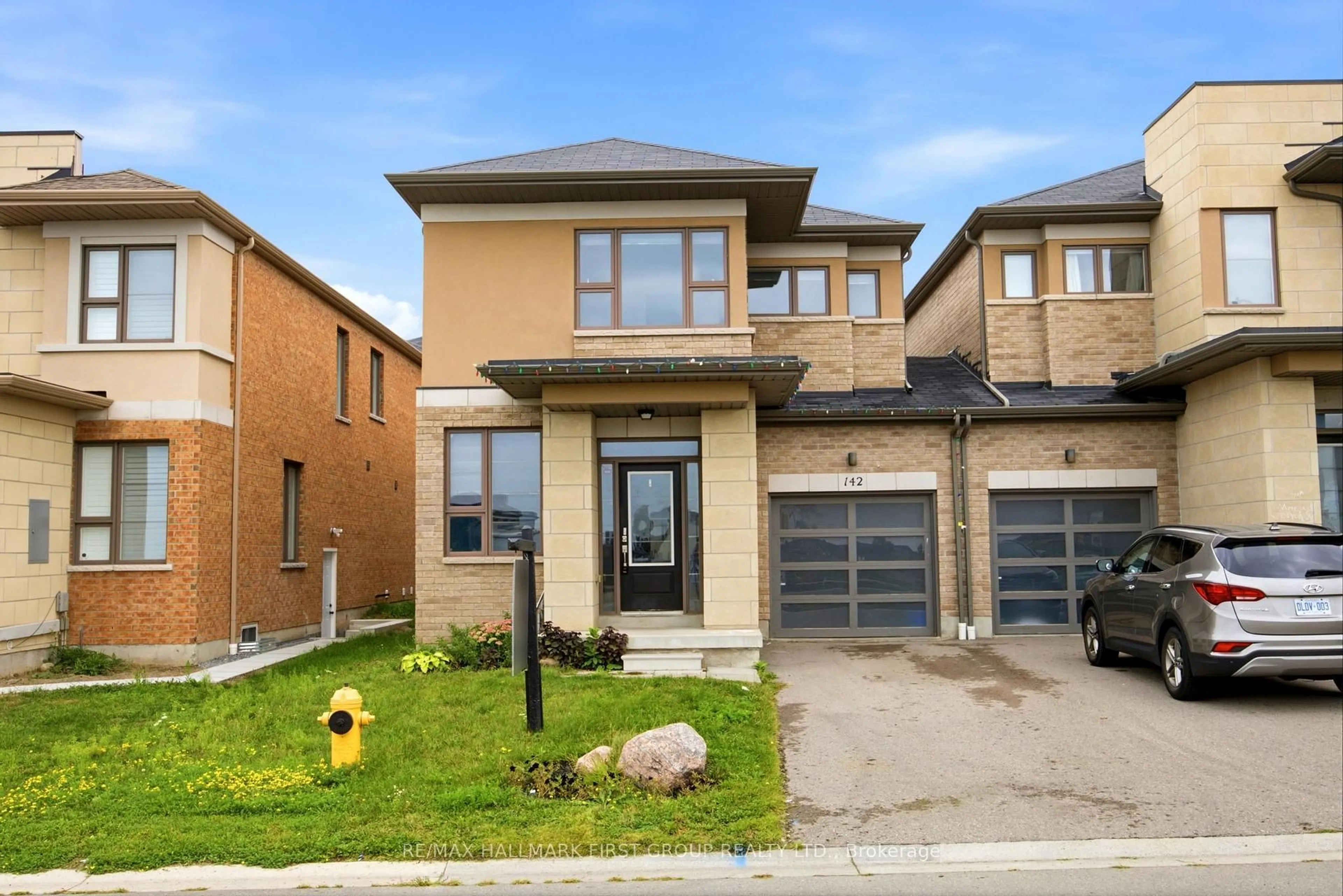 Home with brick exterior material, street for 142 Vanier St, Whitby Ontario L1R 3J8