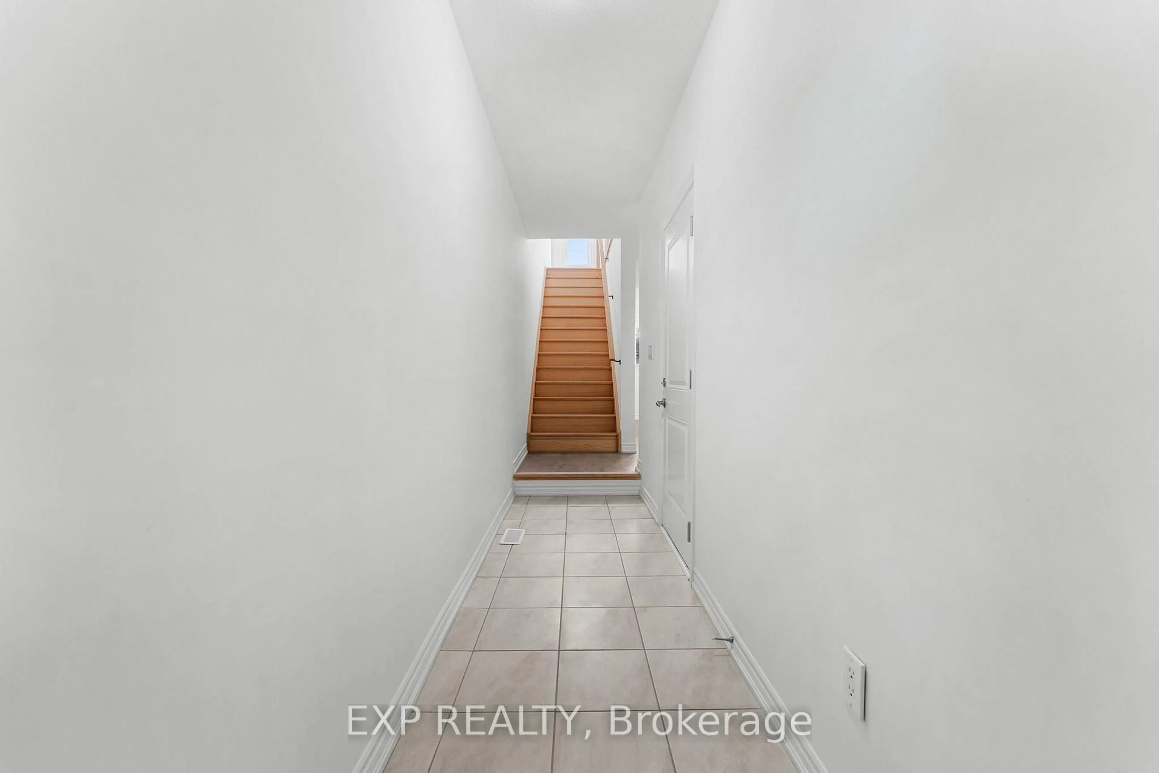 Unknown for 388 Okanagan Path, Oshawa Ontario L1H 0B1