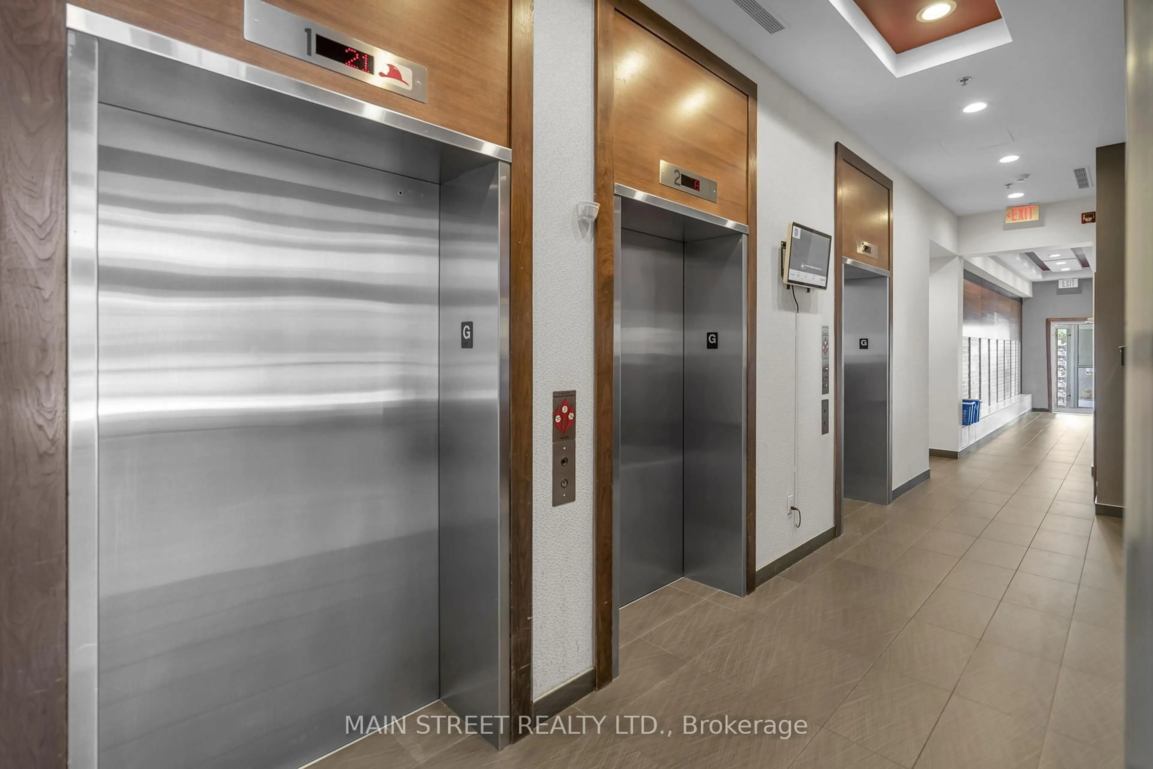 Indoor foyer for 70 Town Centre Crt #3303, Toronto Ontario M1P 0B2