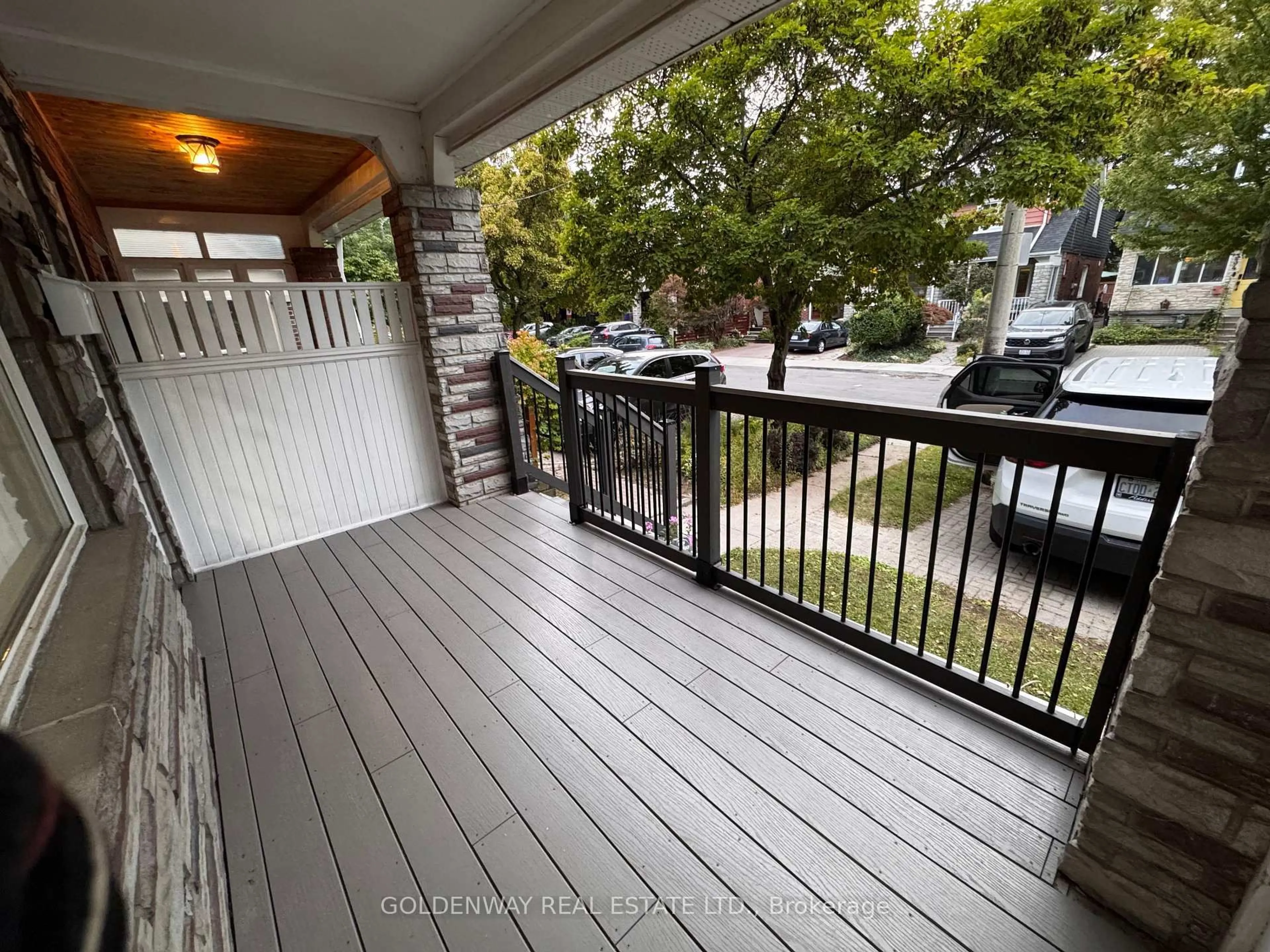 Unknown for 327 Springdale Blvd, Toronto Ontario M4C 2A3