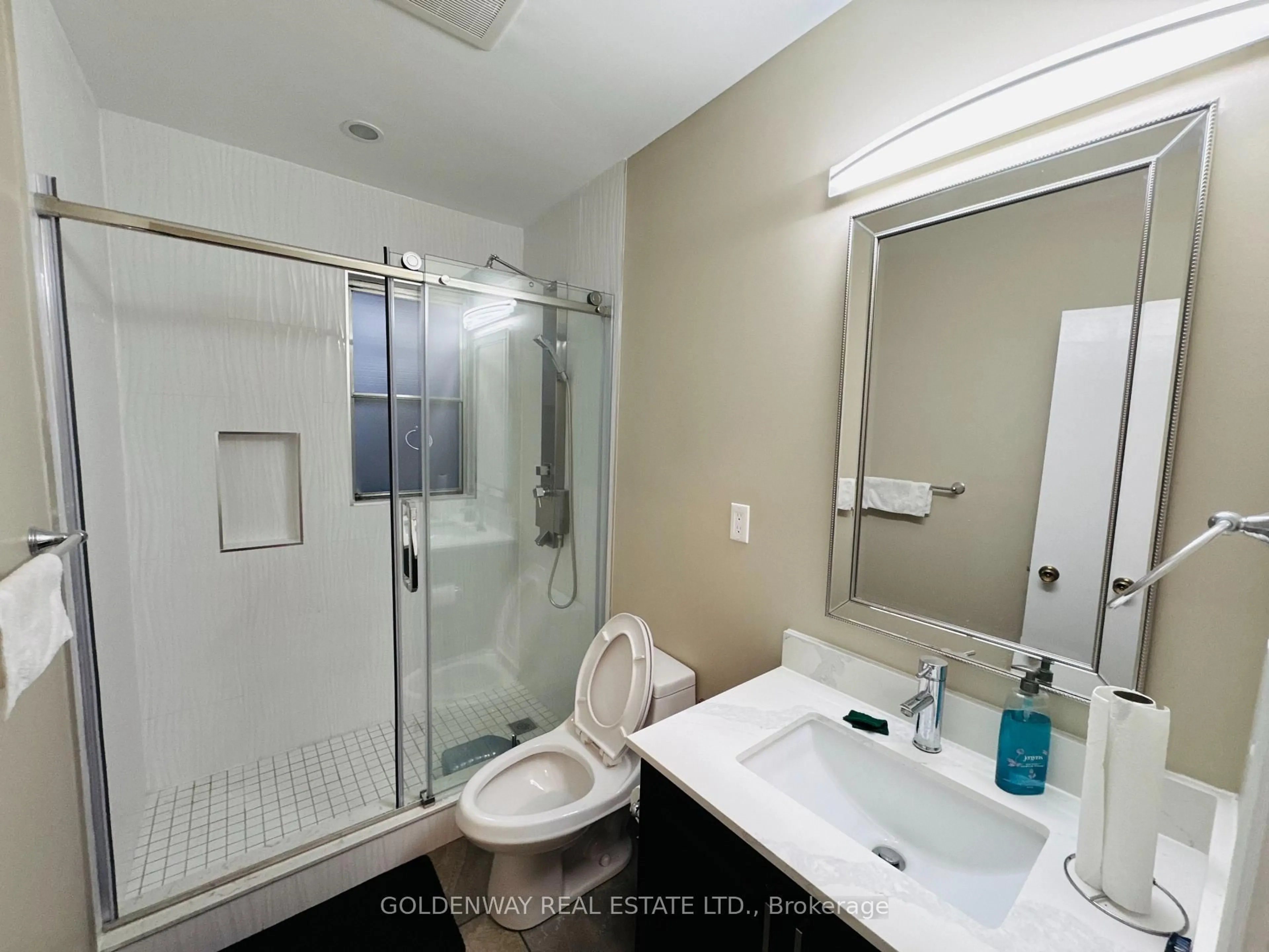 Standard bathroom, ceramic/tile floor for 327 Springdale Blvd, Toronto Ontario M4C 2A3