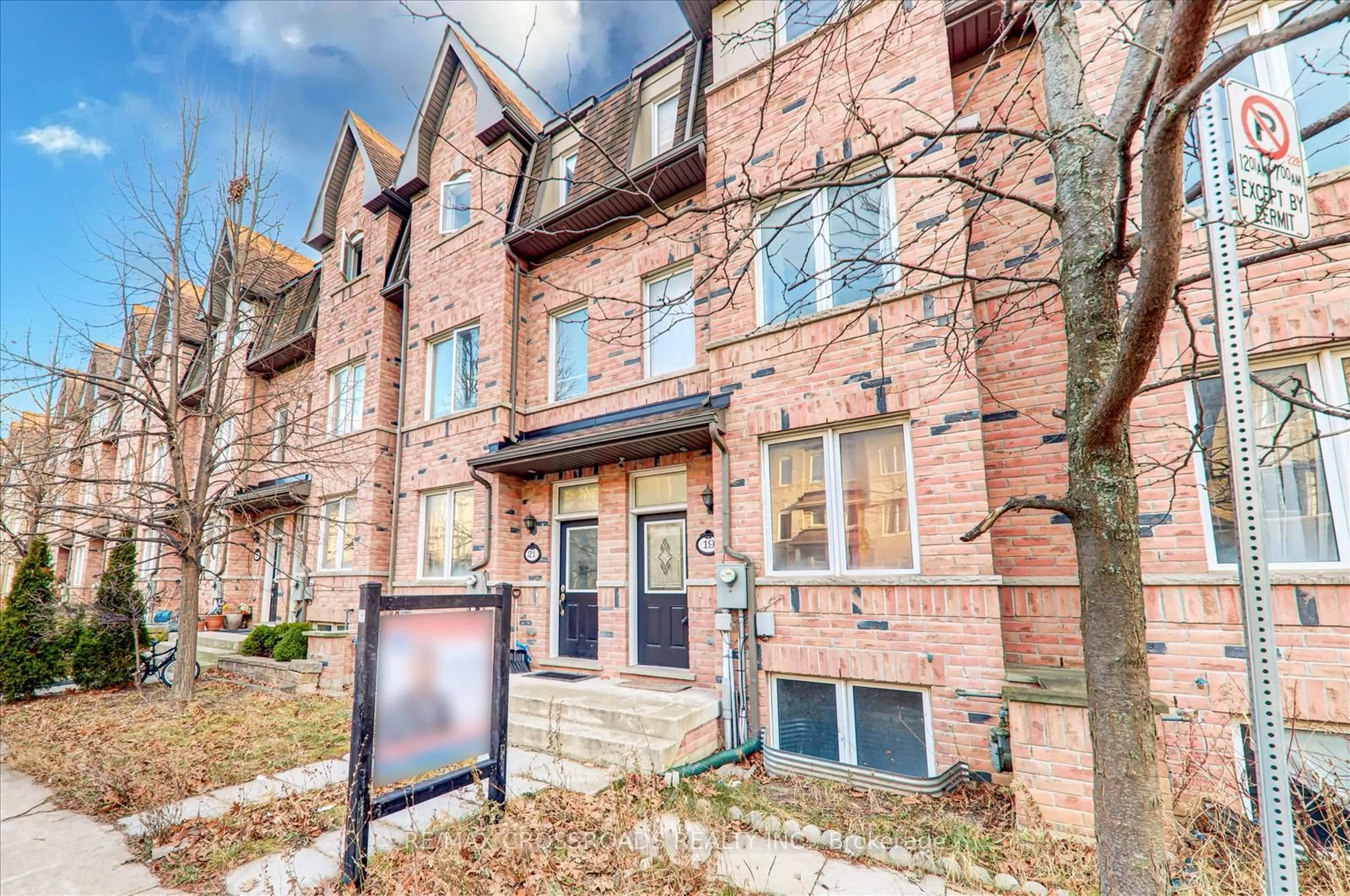 Home with brick exterior material, street for 19 Kawneer Terr, Toronto Ontario M1P 0C3