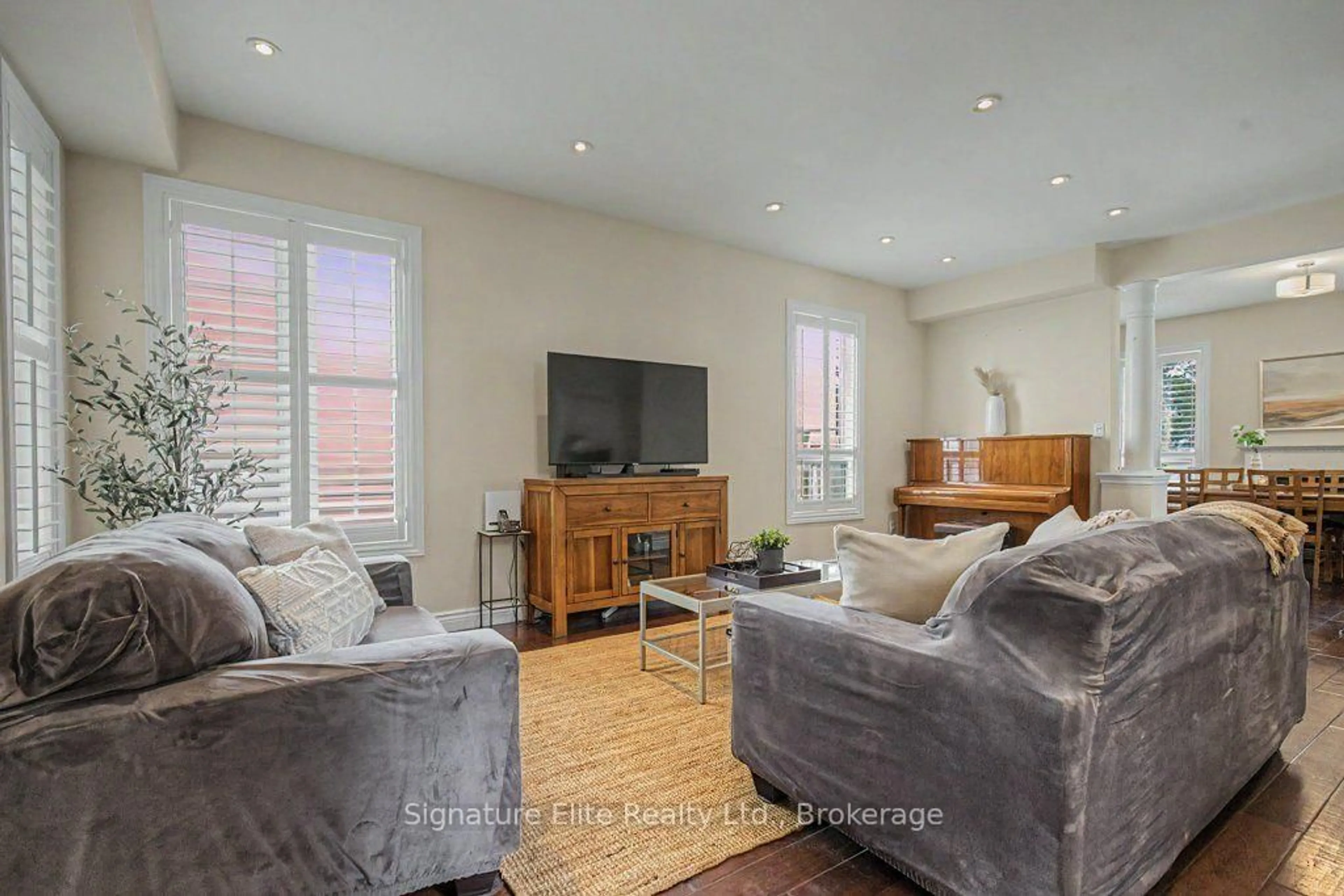 Living room with furniture, unknown for 48 Hawstead Cres, Whitby Ontario L1M 2M4