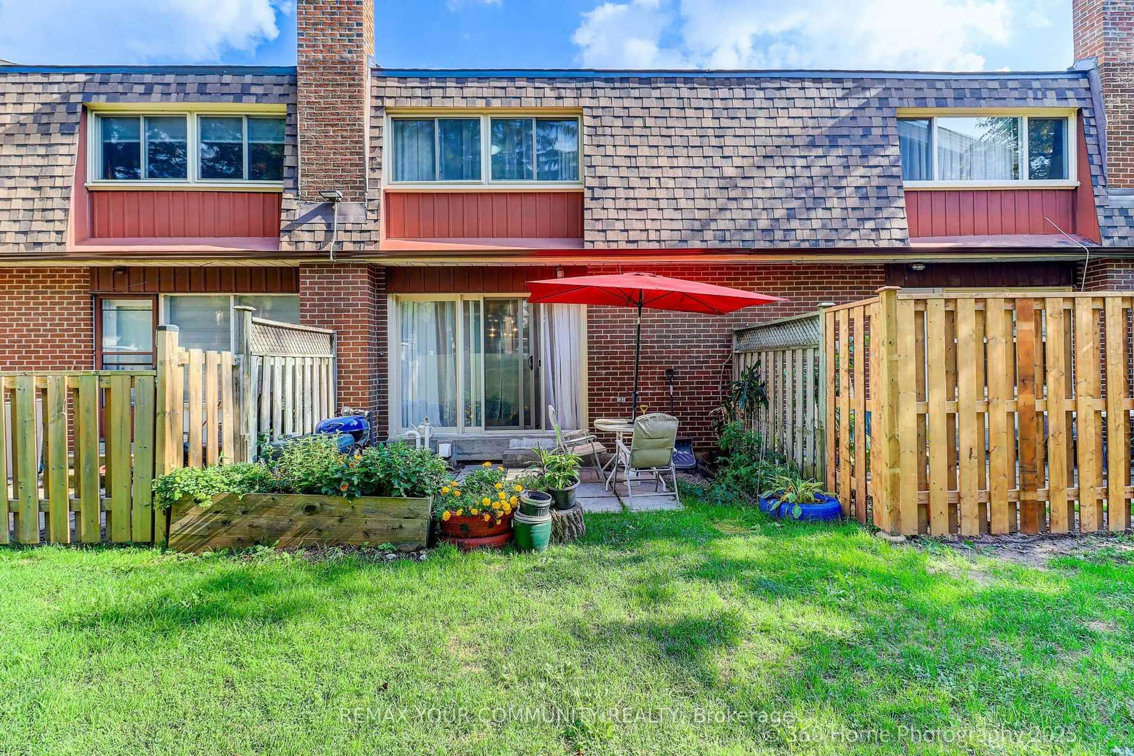 Patio, unknown for 441 Military Tr #70, Toronto Ontario M1E 4E8