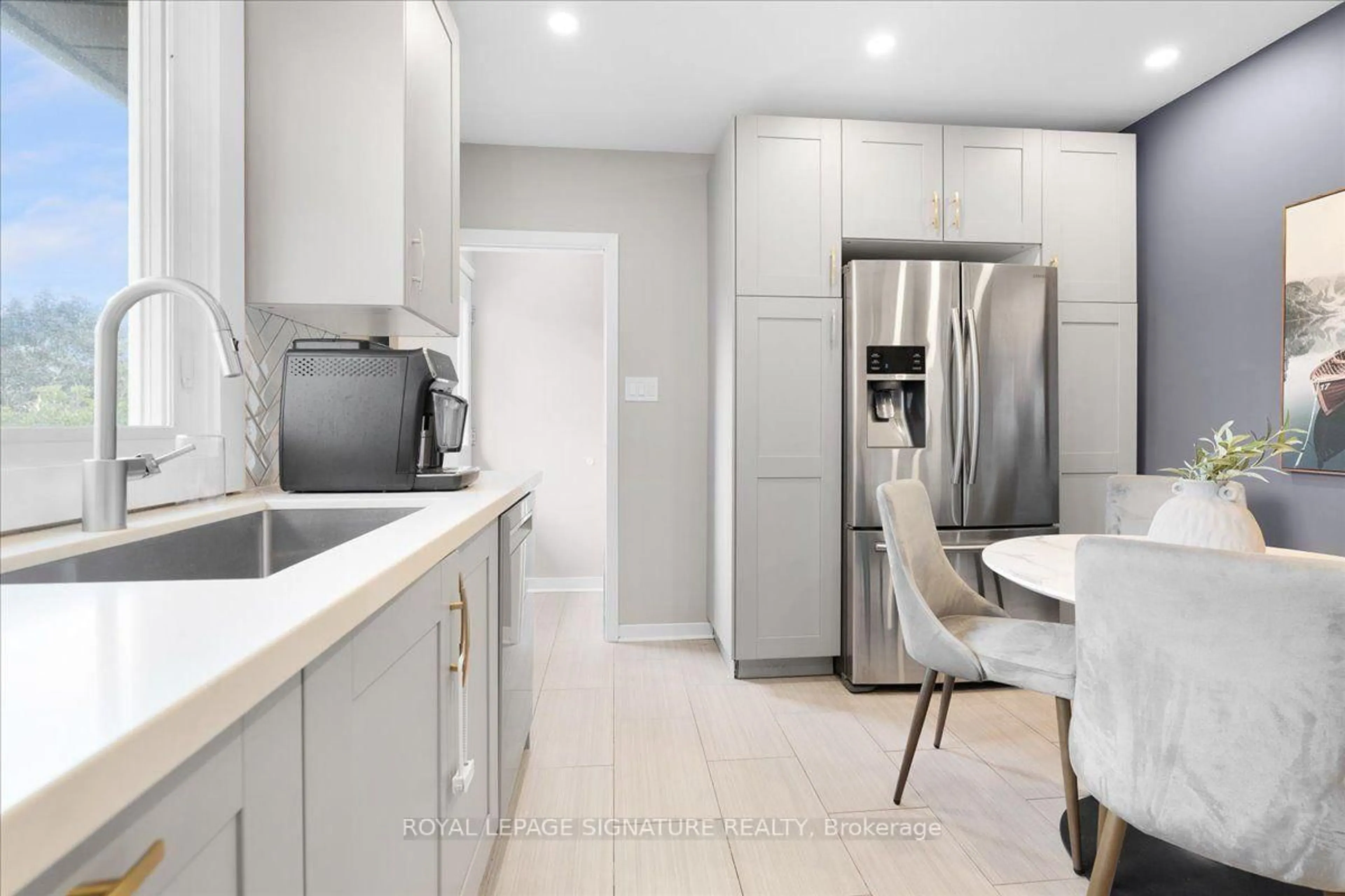 Contemporary kitchen, unknown for 1 Westcroft Dr, Toronto Ontario M1E 3A2