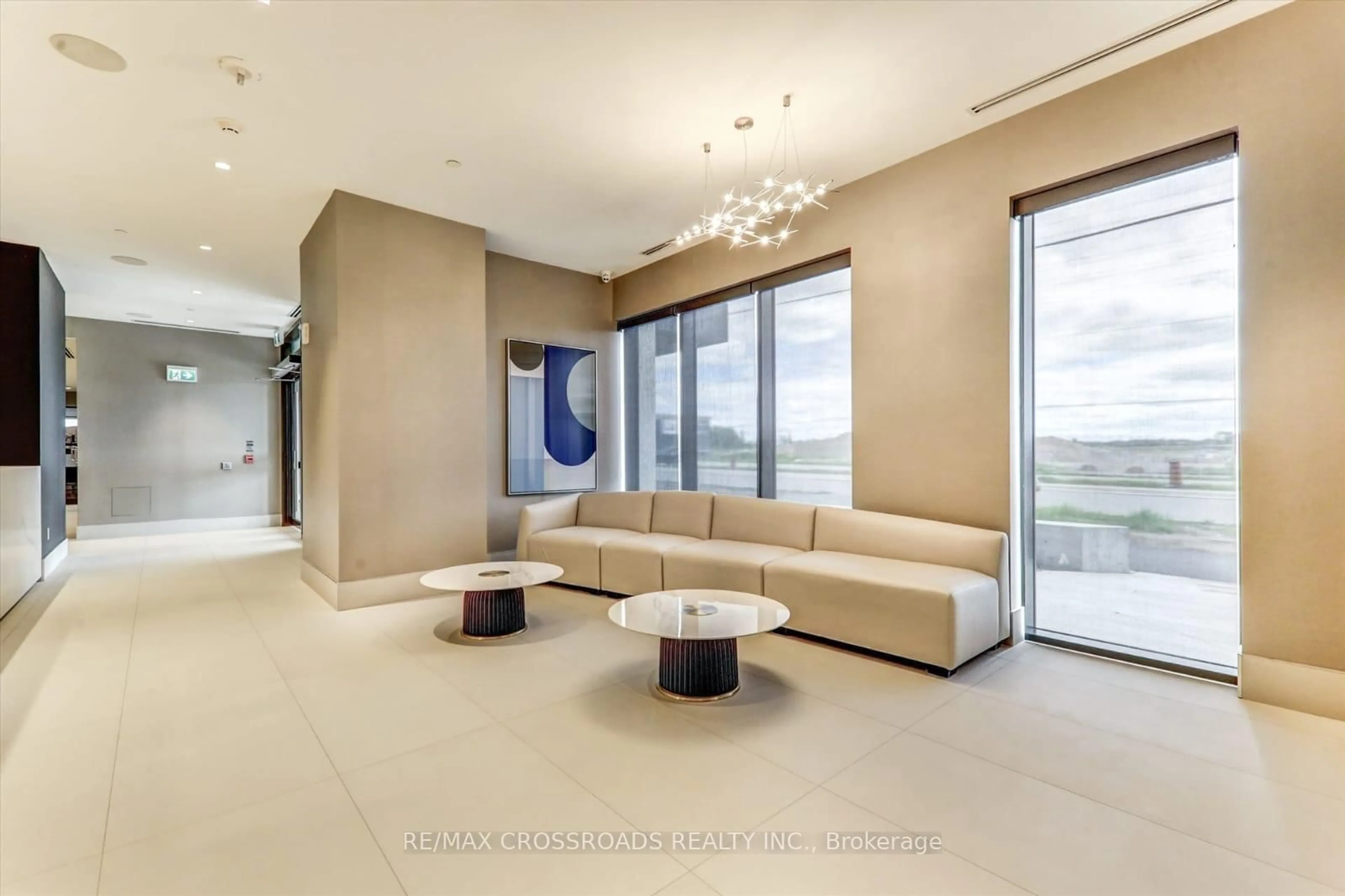 Lobby for 2550 Simcoe St #1021, Oshawa Ontario L1L 0R5
