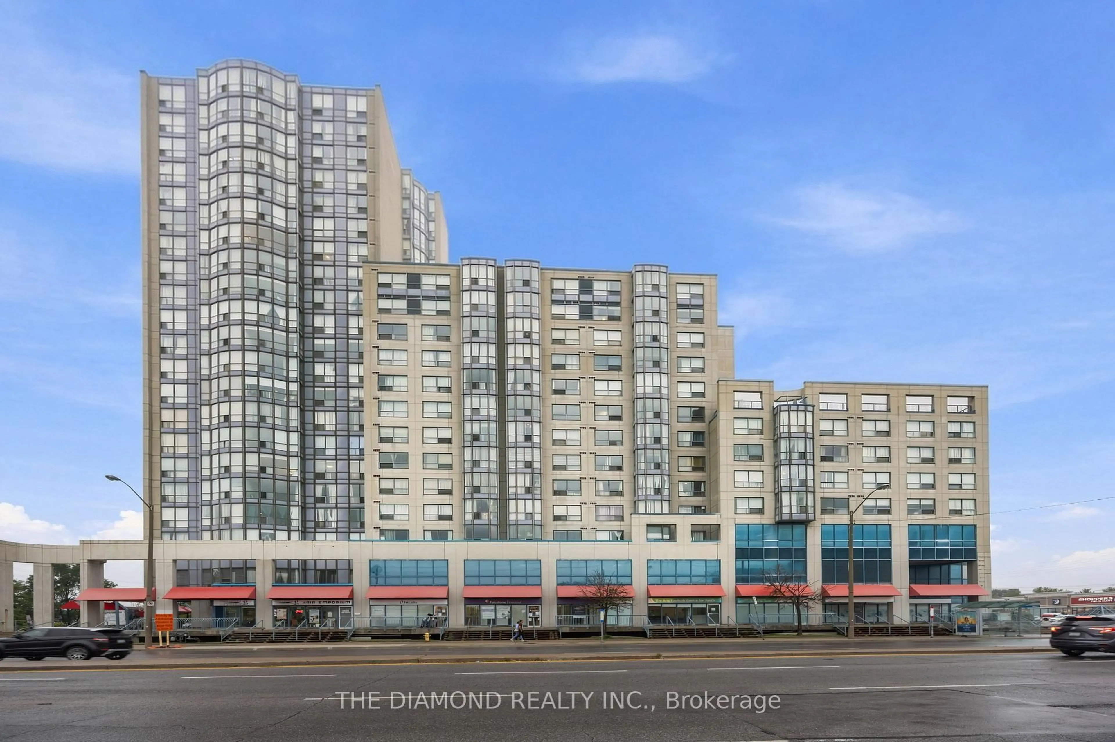 Blurry image for 2550 Lawrence Ave #816, Toronto Ontario M1P 4Z3