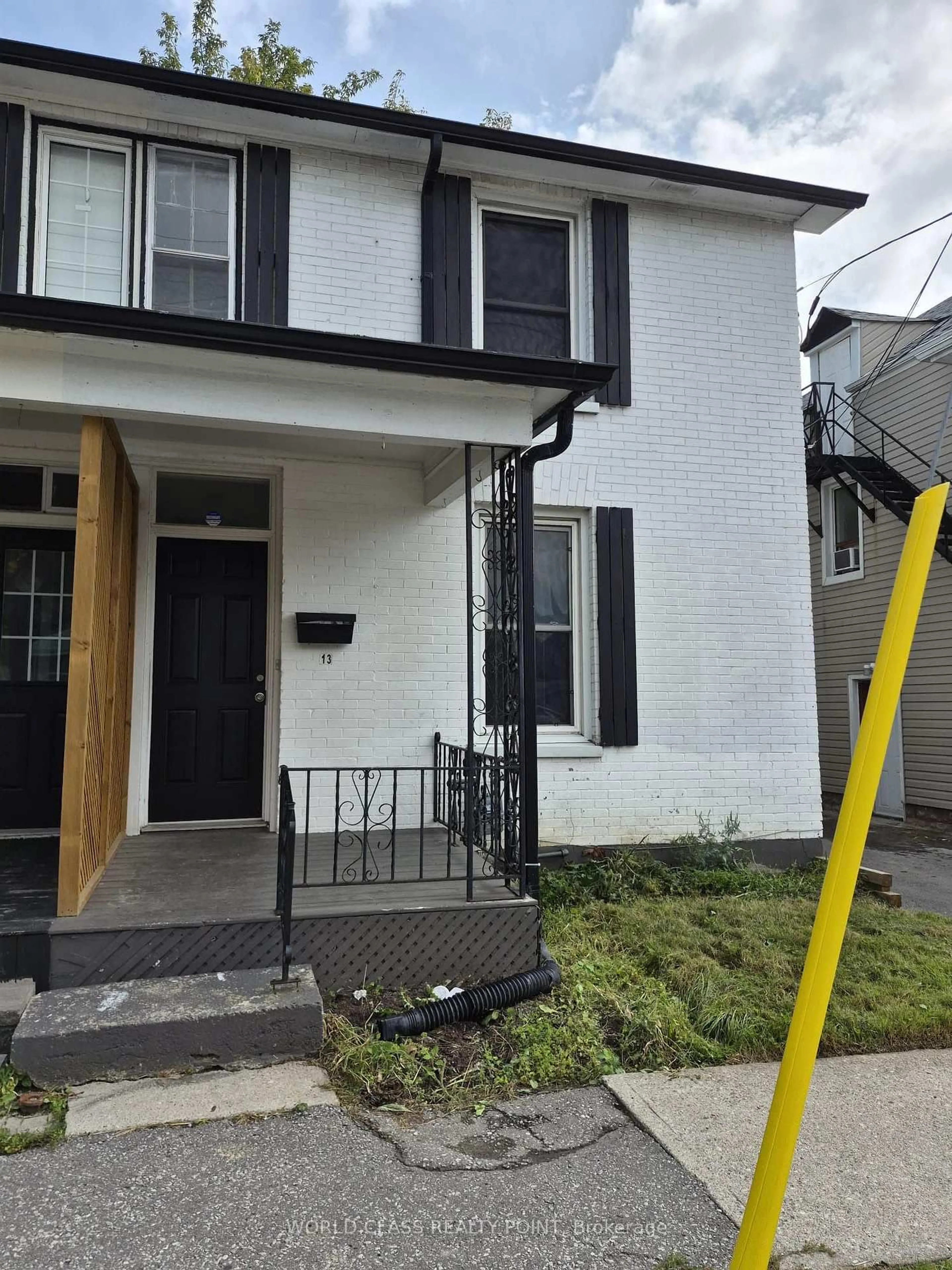 Home with brick exterior material, street for 13 Brock St, Oshawa Ontario L1G 1R8