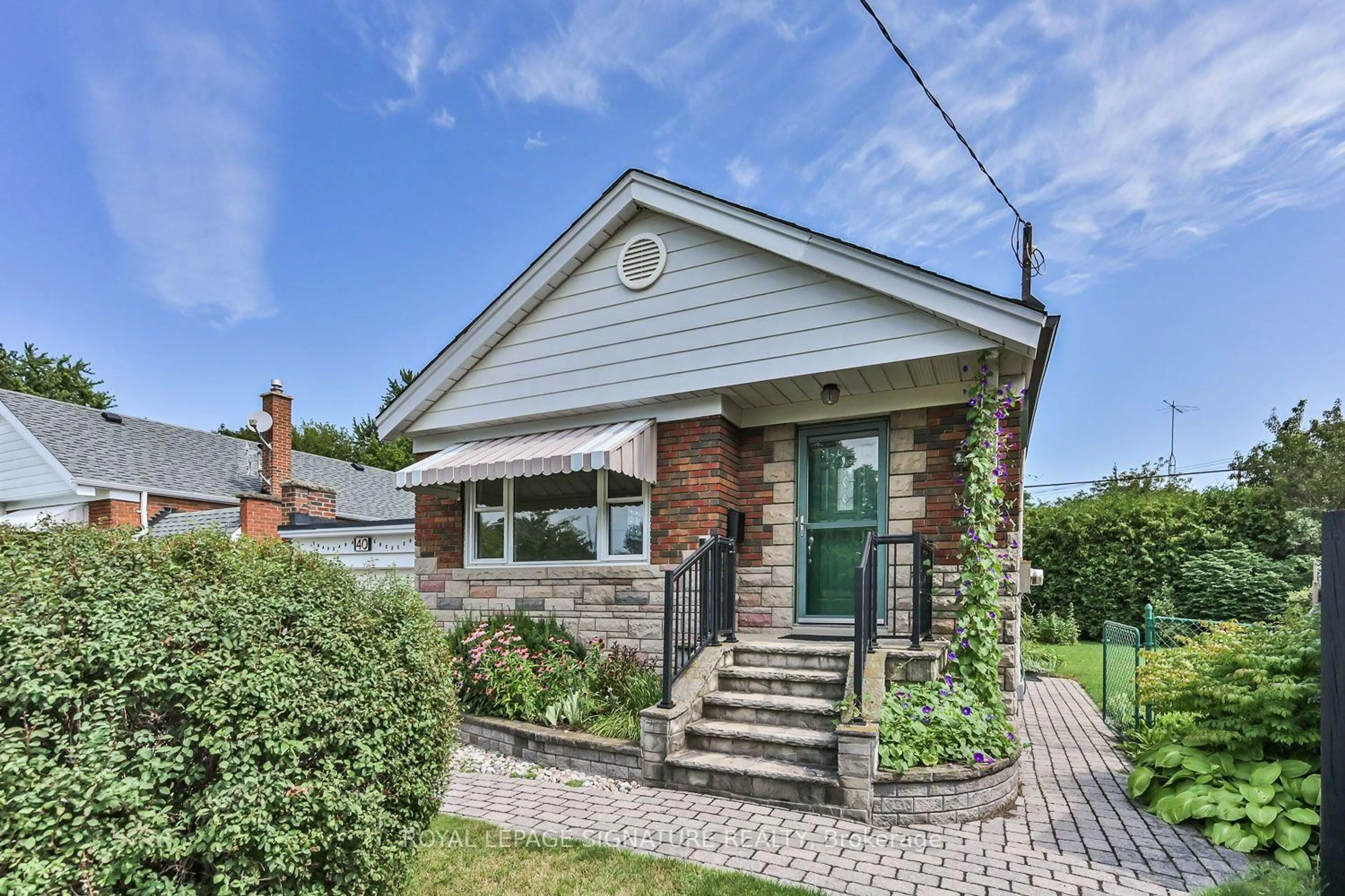 Home with brick exterior material, street for 40 Shandara Cres, Toronto Ontario M1R 1E9