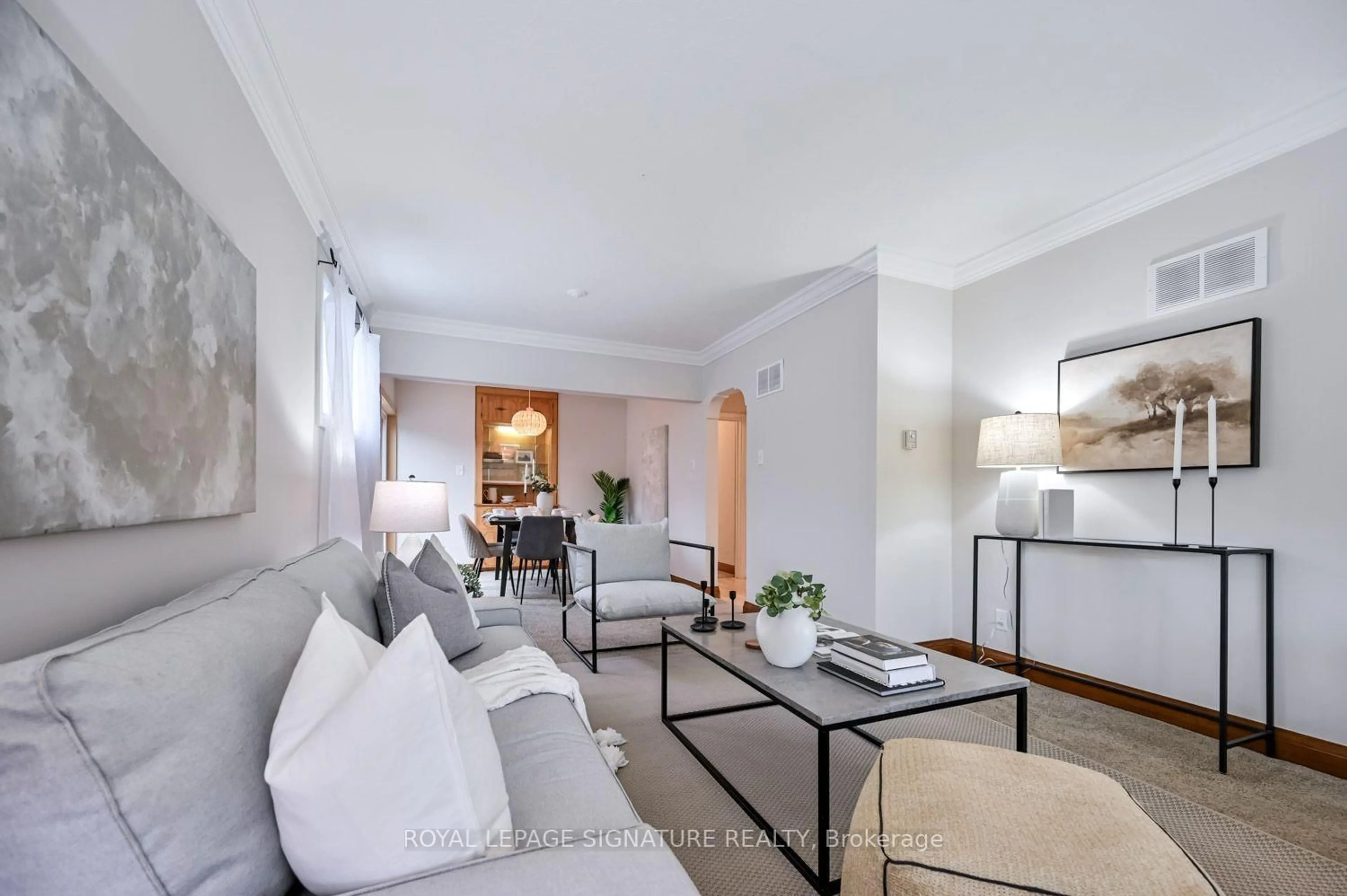 Living room with furniture, unknown for 40 Shandara Cres, Toronto Ontario M1R 1E9