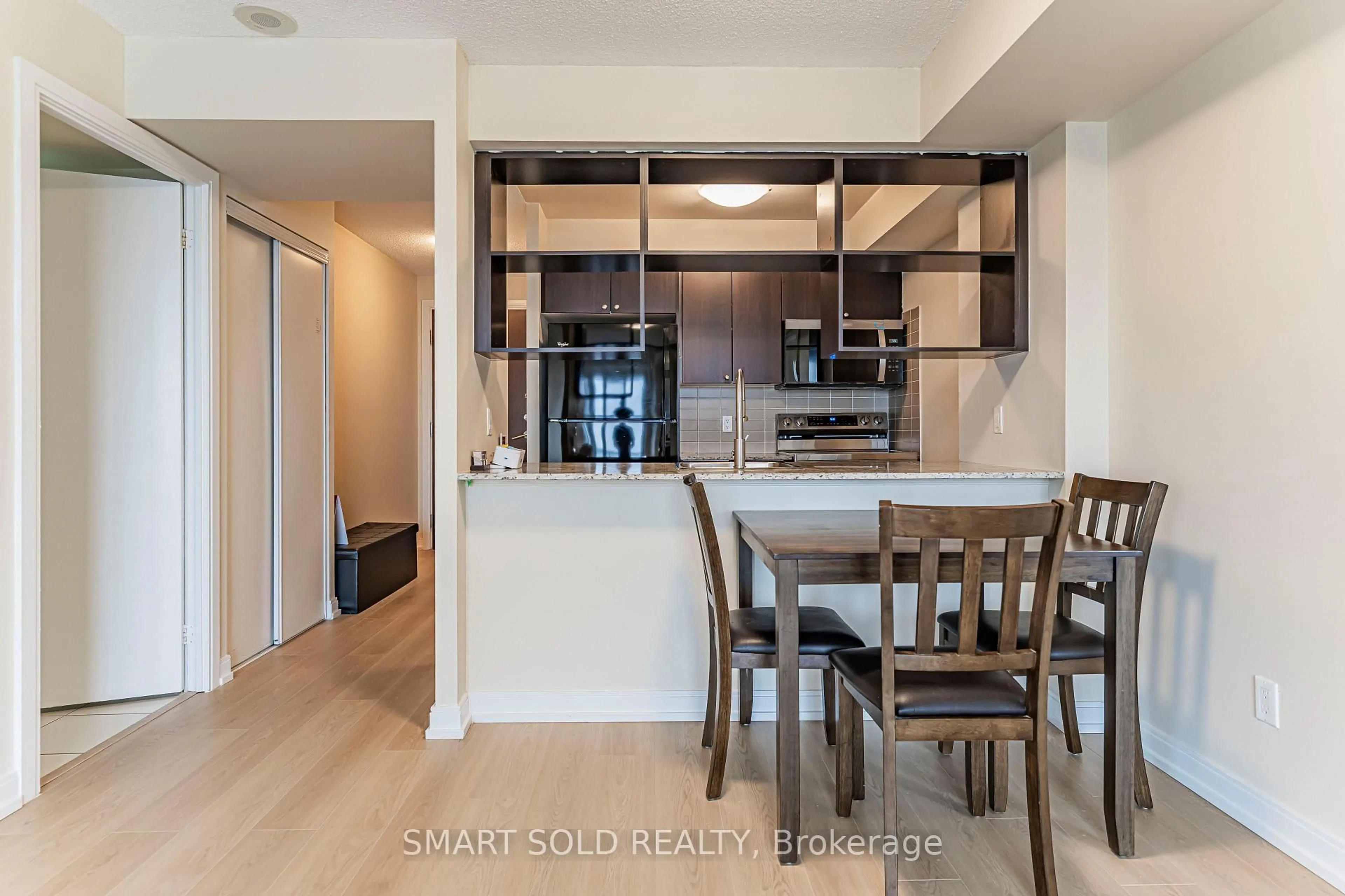 Open concept kitchen, unknown for 181 Village Green Sq #1621, Toronto Ontario M1S 0K6