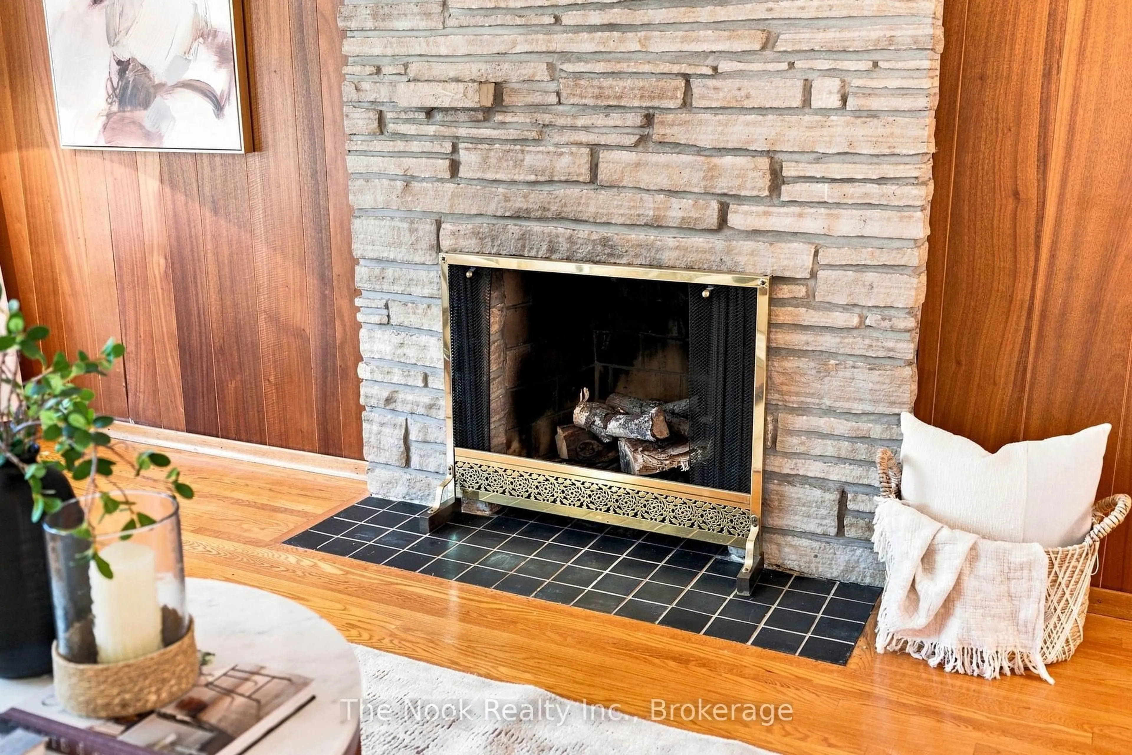 Unknown for 355 Ridgeway Ave, Oshawa Ontario L1J 2V3