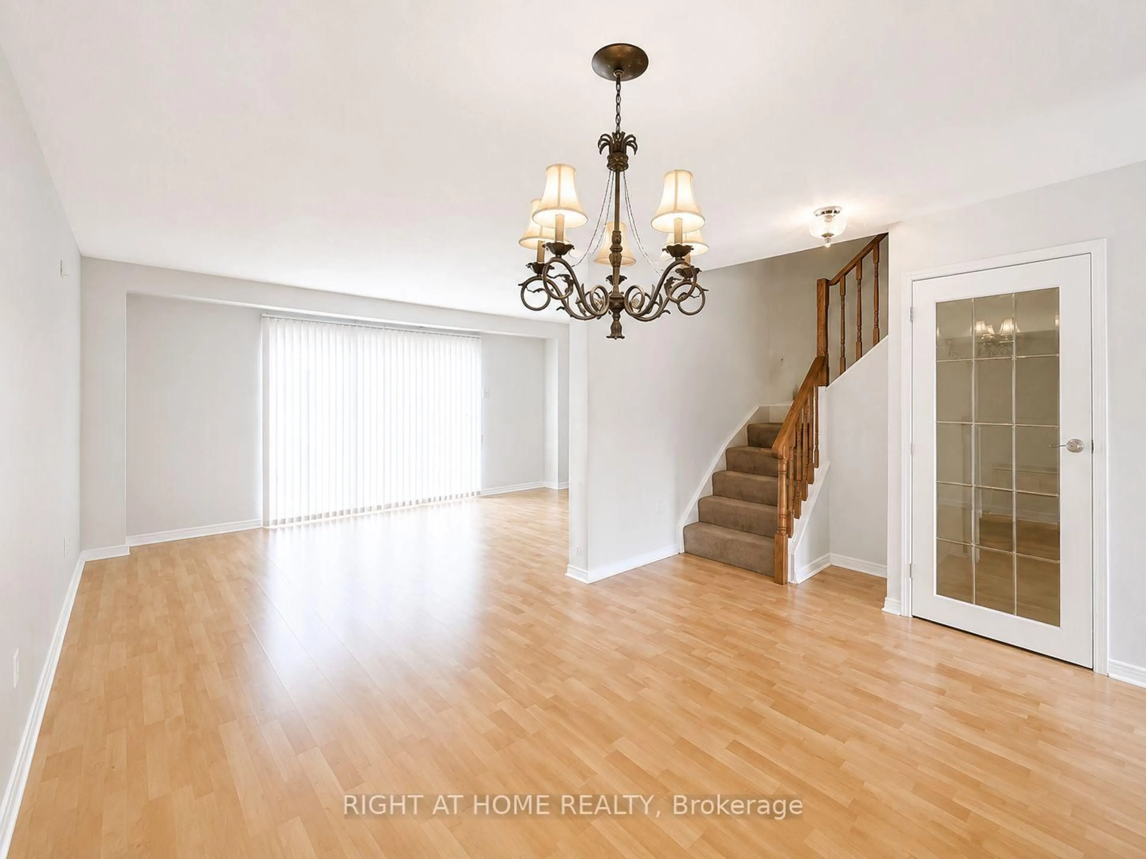 Unknown for 580 Eyer Dr #62, Pickering Ontario L1W 3B7