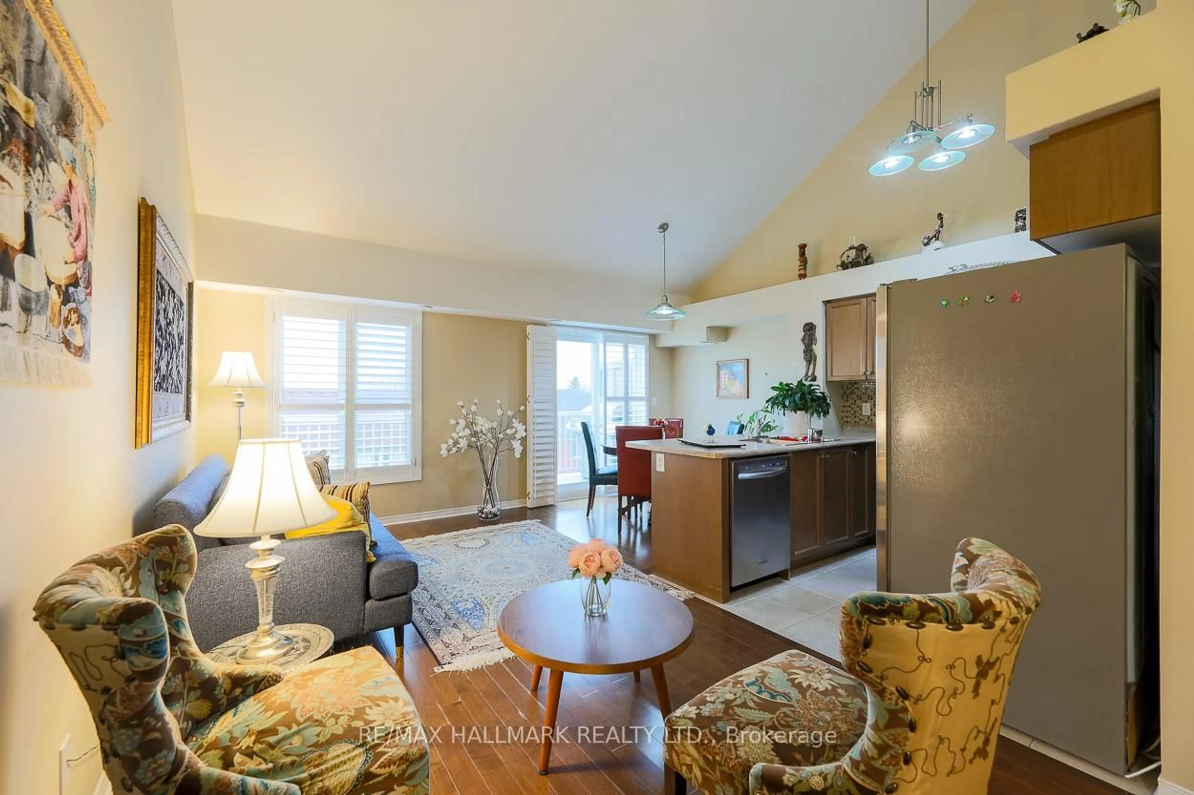 Living room with furniture, unknown for 649D Warden Ave #24, Toronto Ontario M1L 0E7