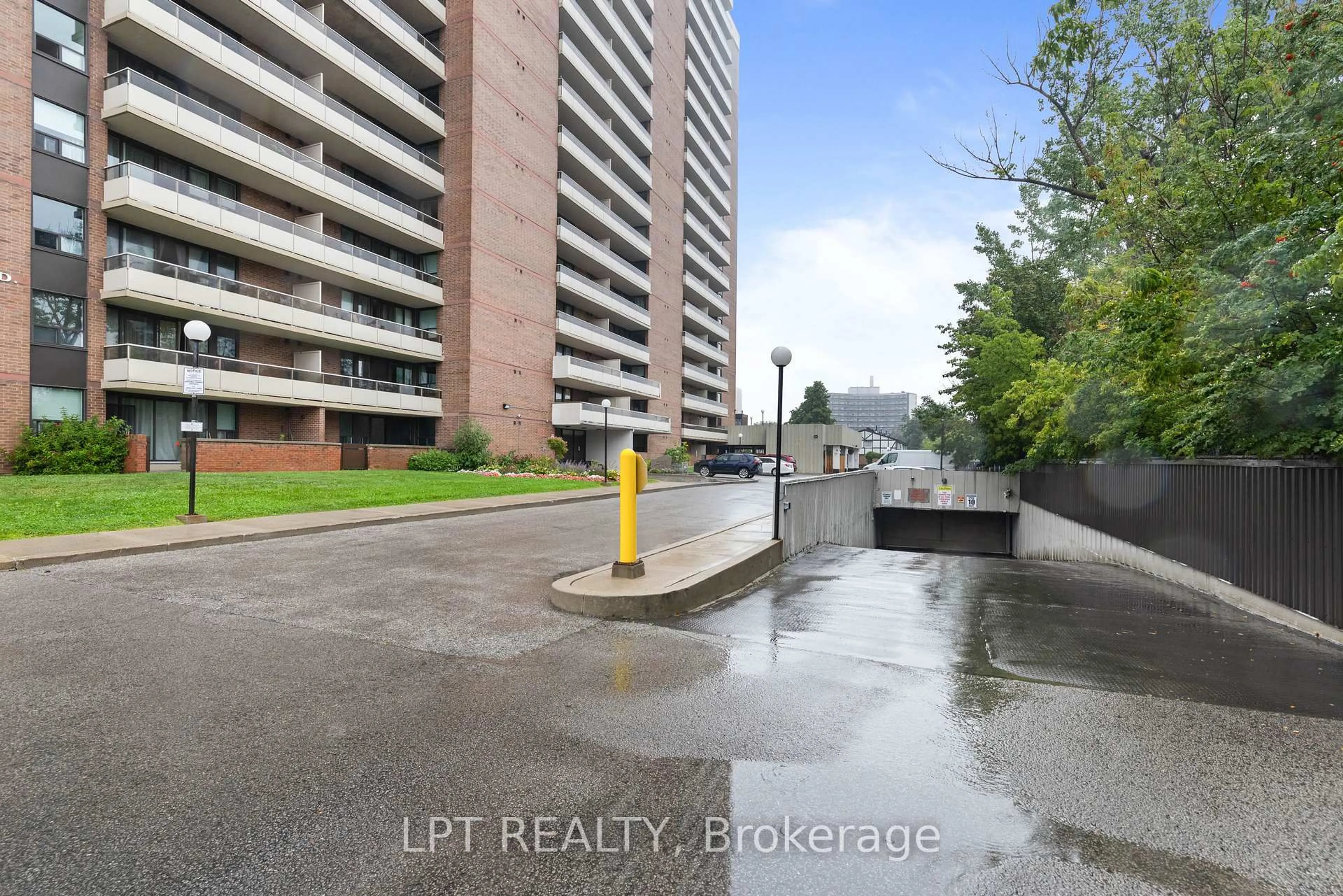Unknown for 15 Torrance Rd #1910, Toronto Ontario M1J 3K2