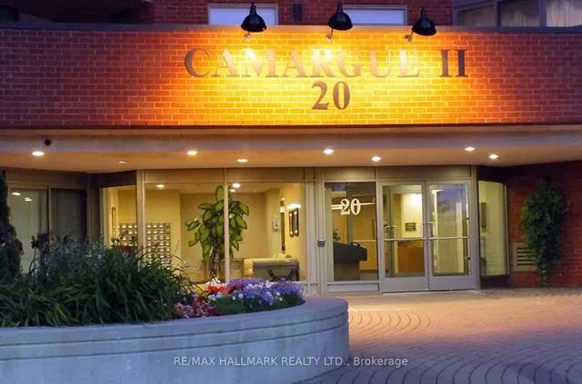 20 Dean Park Rd #902, Toronto 1