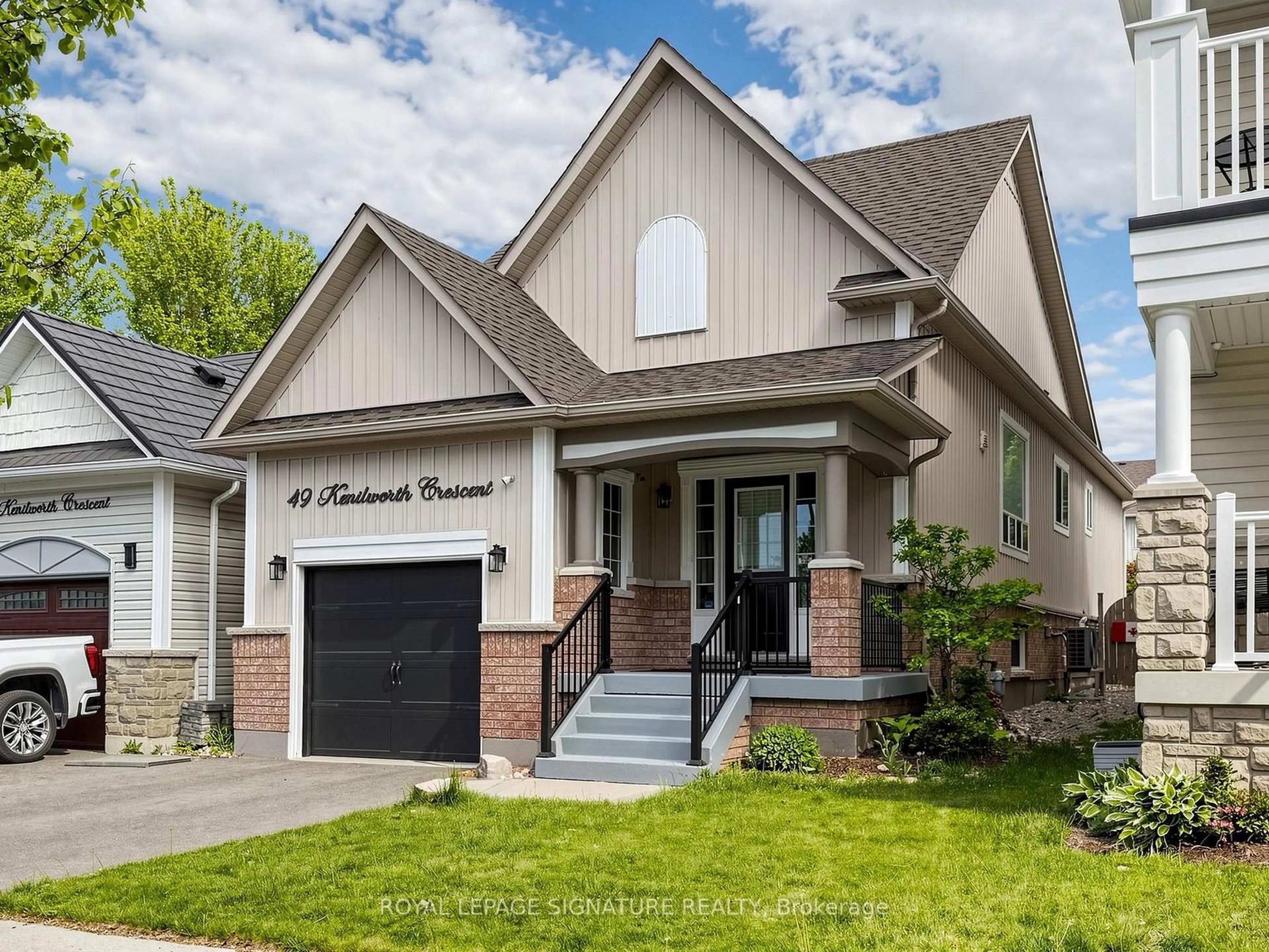 Home with brick exterior material, street for 49 Kenilworth Cres, Whitby Ontario L1M 2M6