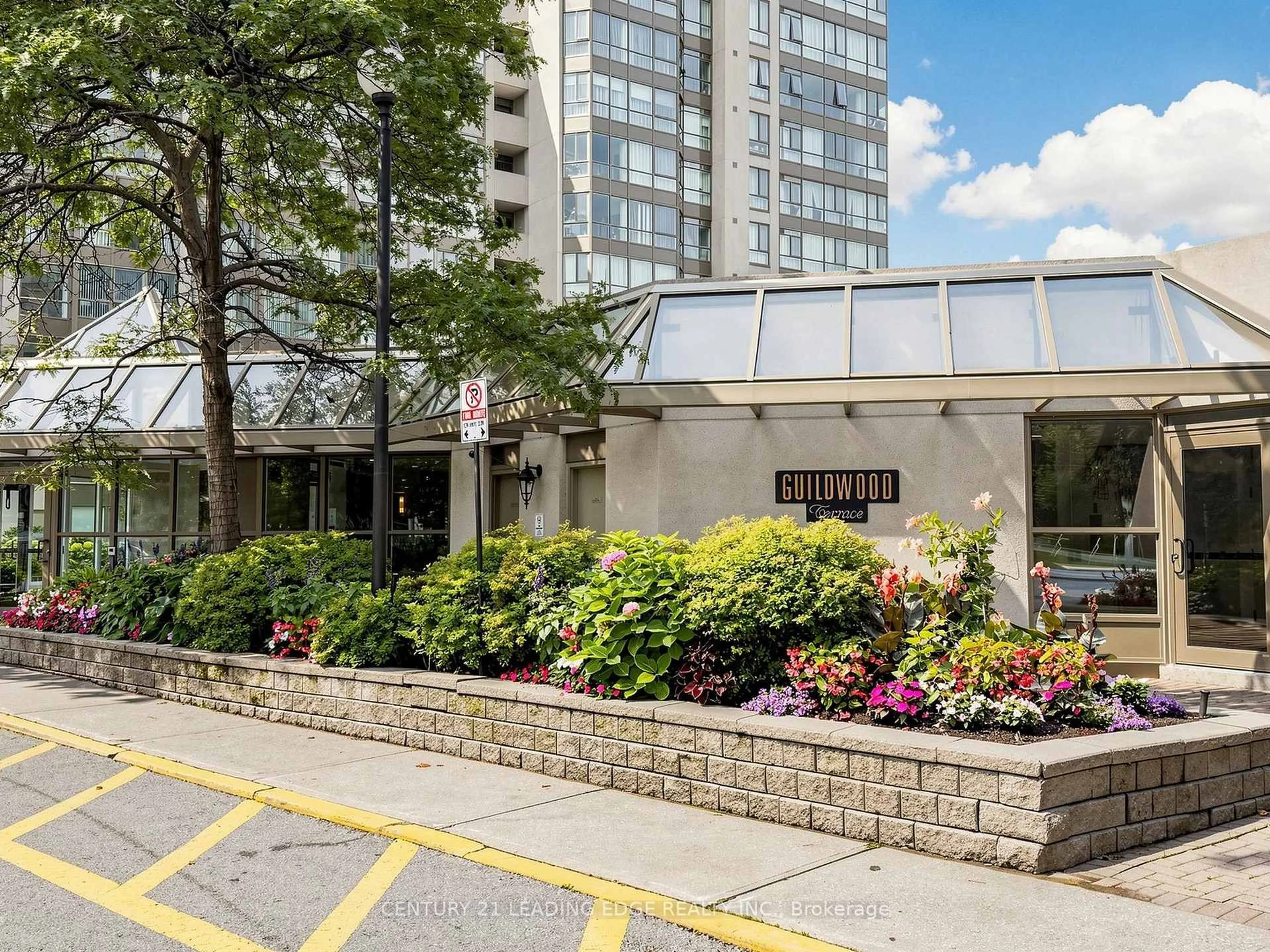 Unknown for 3231 Eglinton Ave #204, Toronto Ontario M1J 3N5