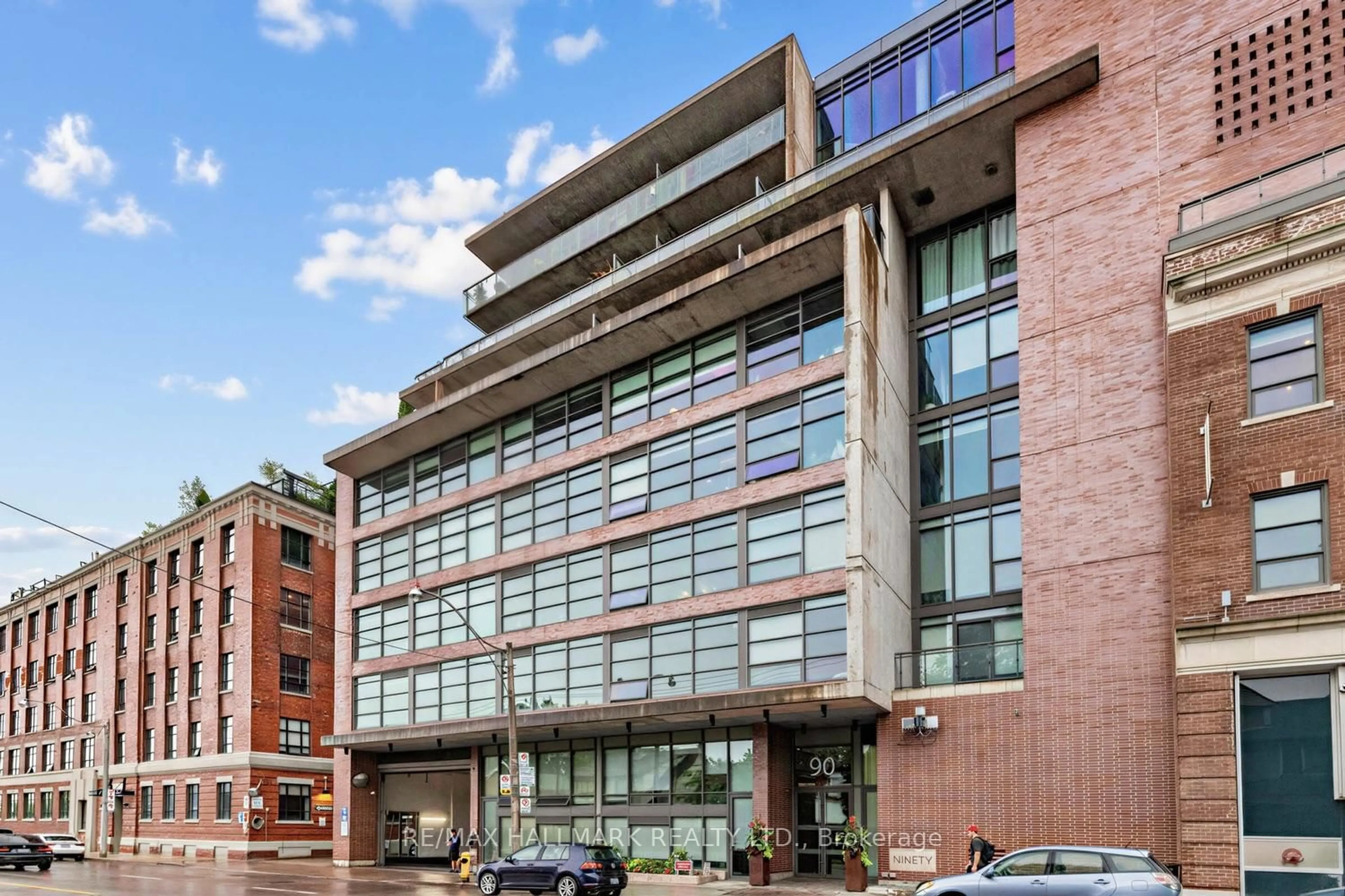Indoor foyer for 90 Broadview Ave #408, Toronto Ontario M4M 0A7