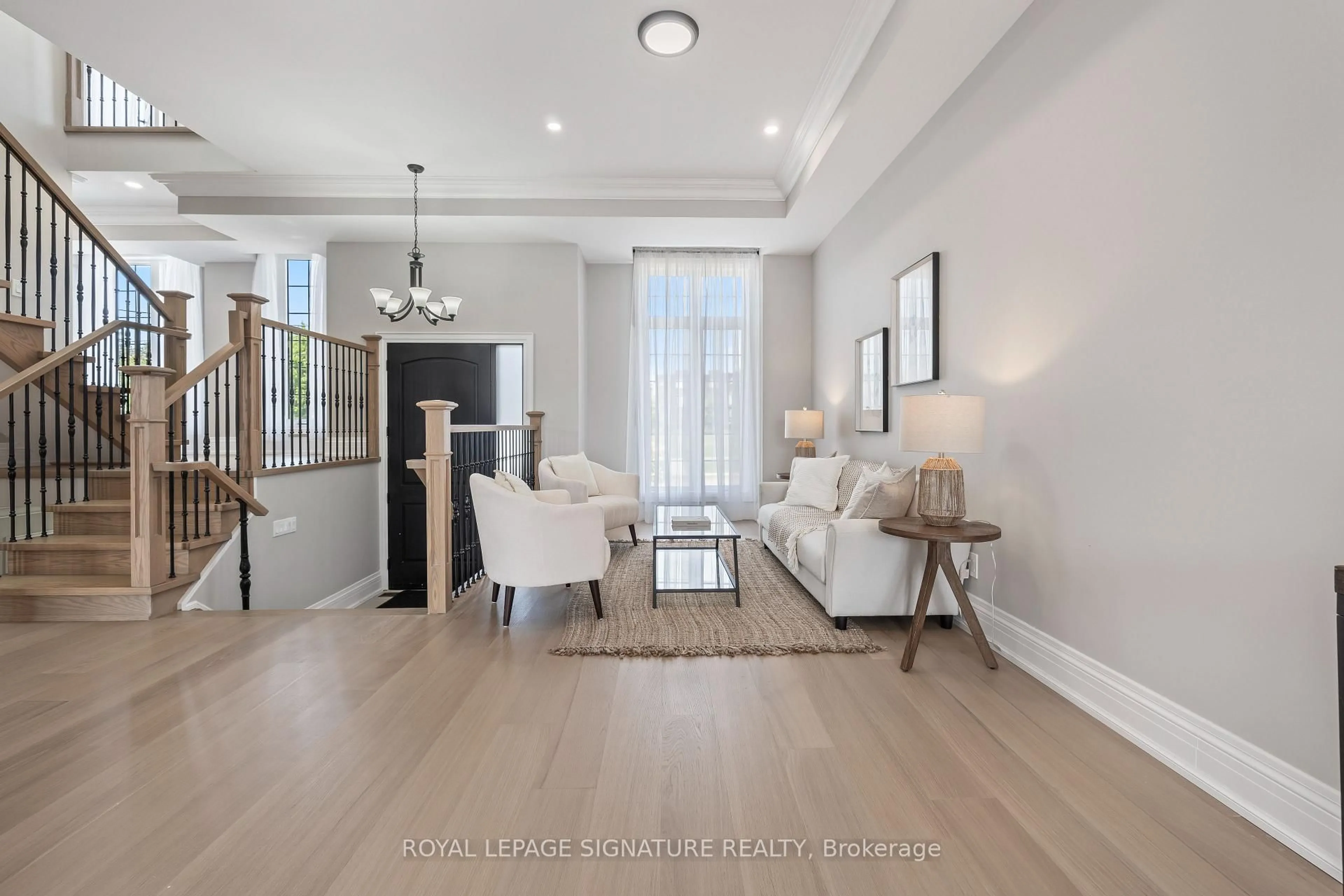 Living room with furniture, unknown for 1309 Commerce St, Pickering Ontario L1W 1E1