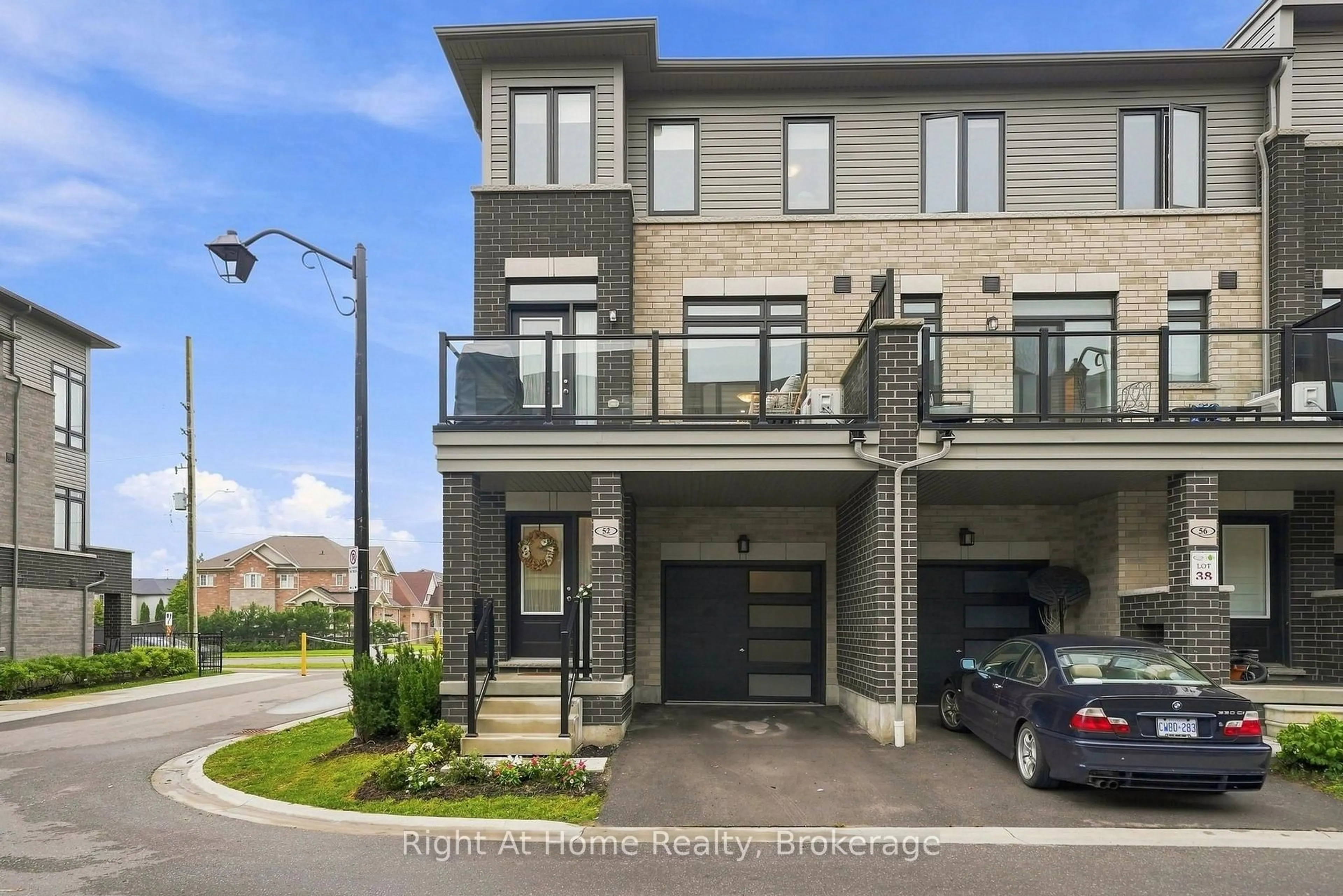 Unknown for 52 Emmas Way, Whitby Ontario L1R 0S7
