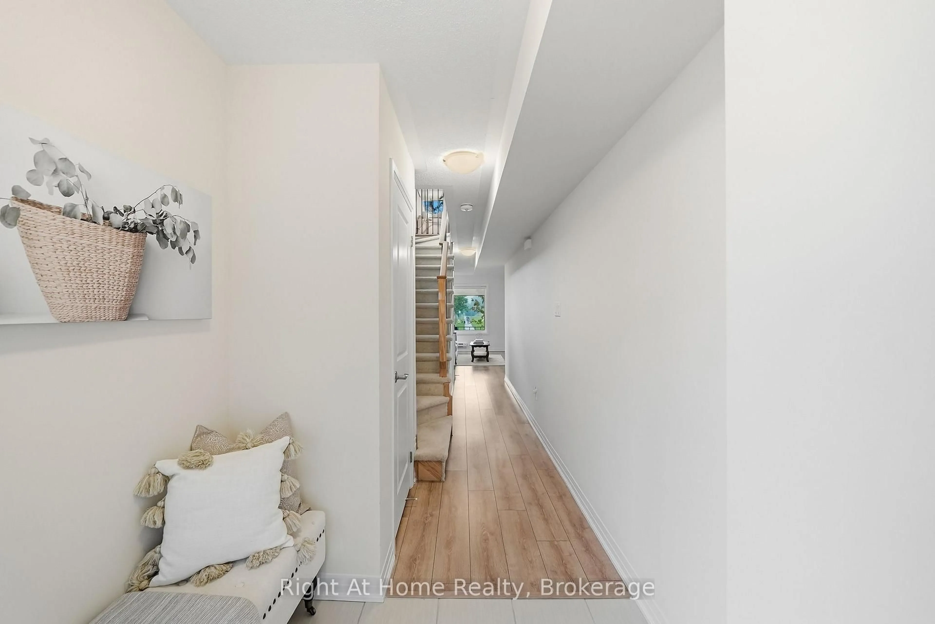 Indoor entryway for 52 Emmas Way, Whitby Ontario L1R 0S7