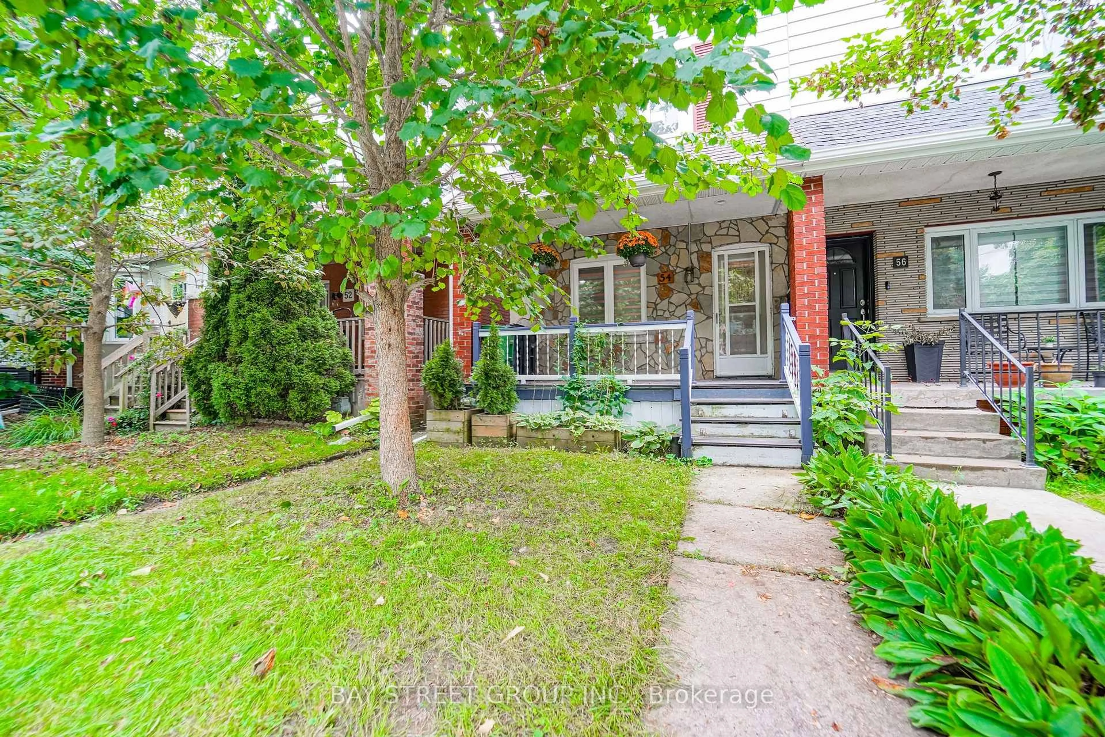 Unknown for 54 Thyra Ave, Toronto Ontario M4C 5G5