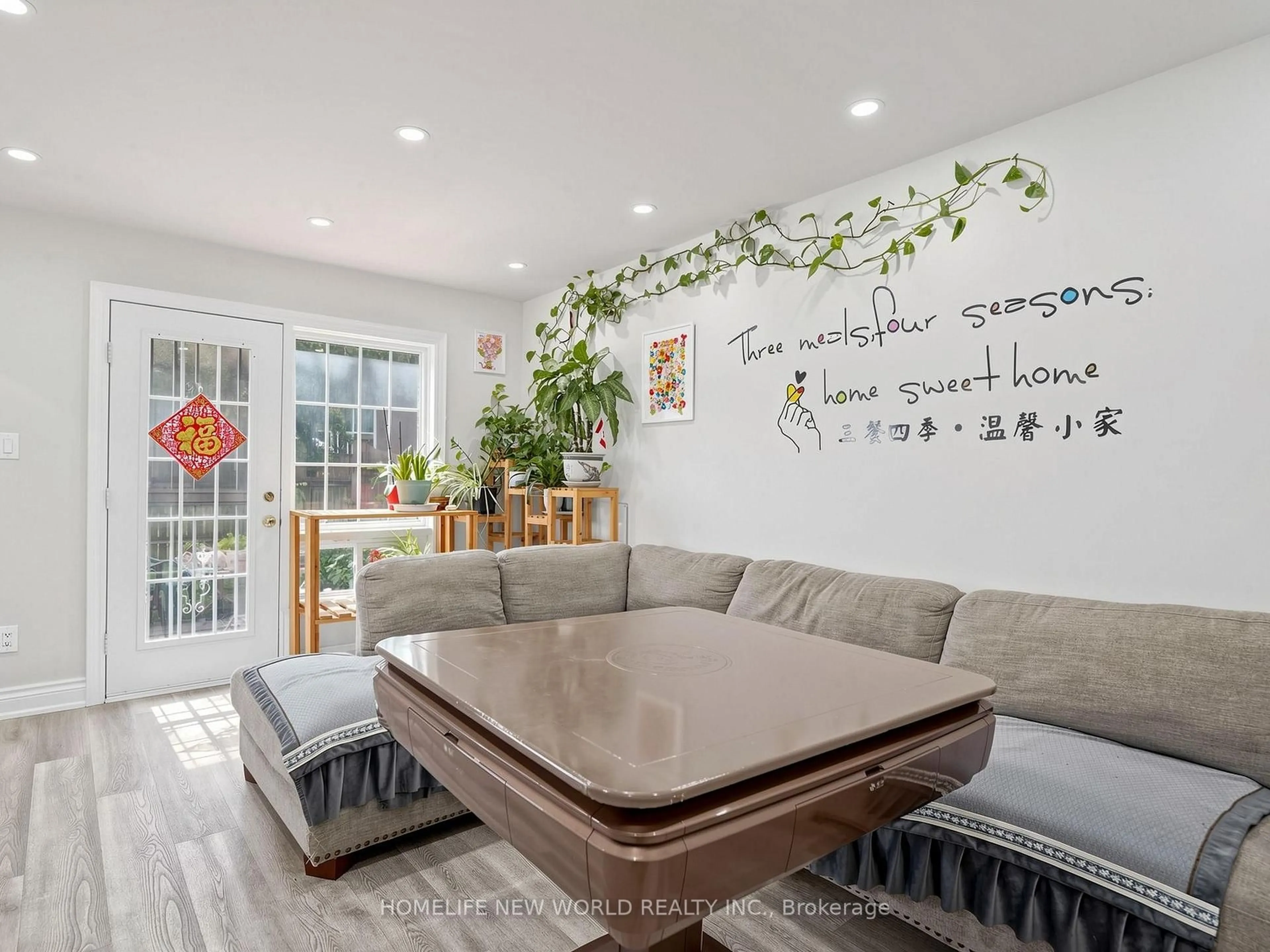 Living room with furniture, unknown for 90 Crockamhill Dr #40, Toronto Ontario M1S 2K9