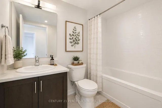 1460 Whites Rd #318, Pickering 2